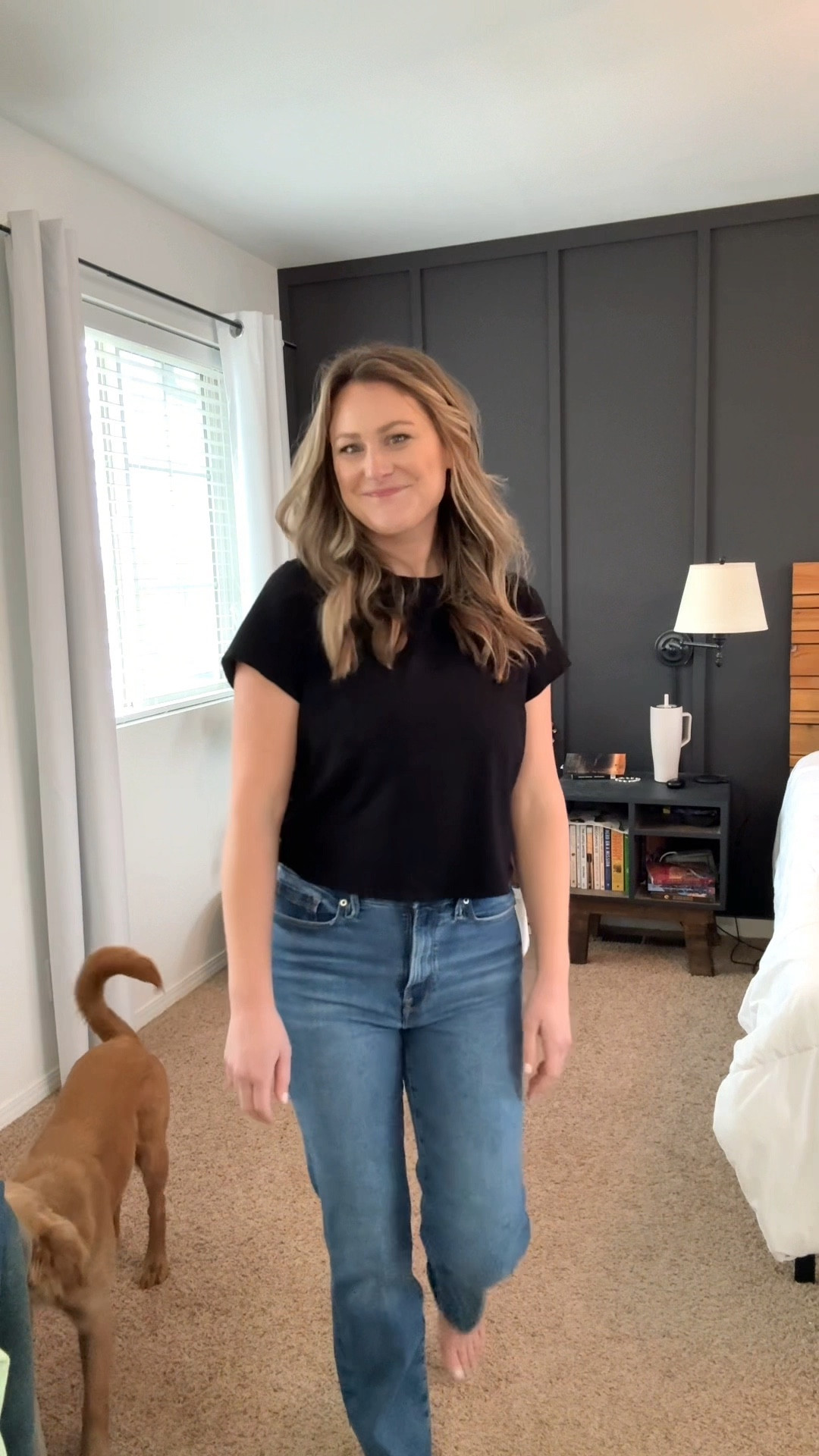 Straight leg, super stretchy, and soft jean💙 I’m wearing size 6-12