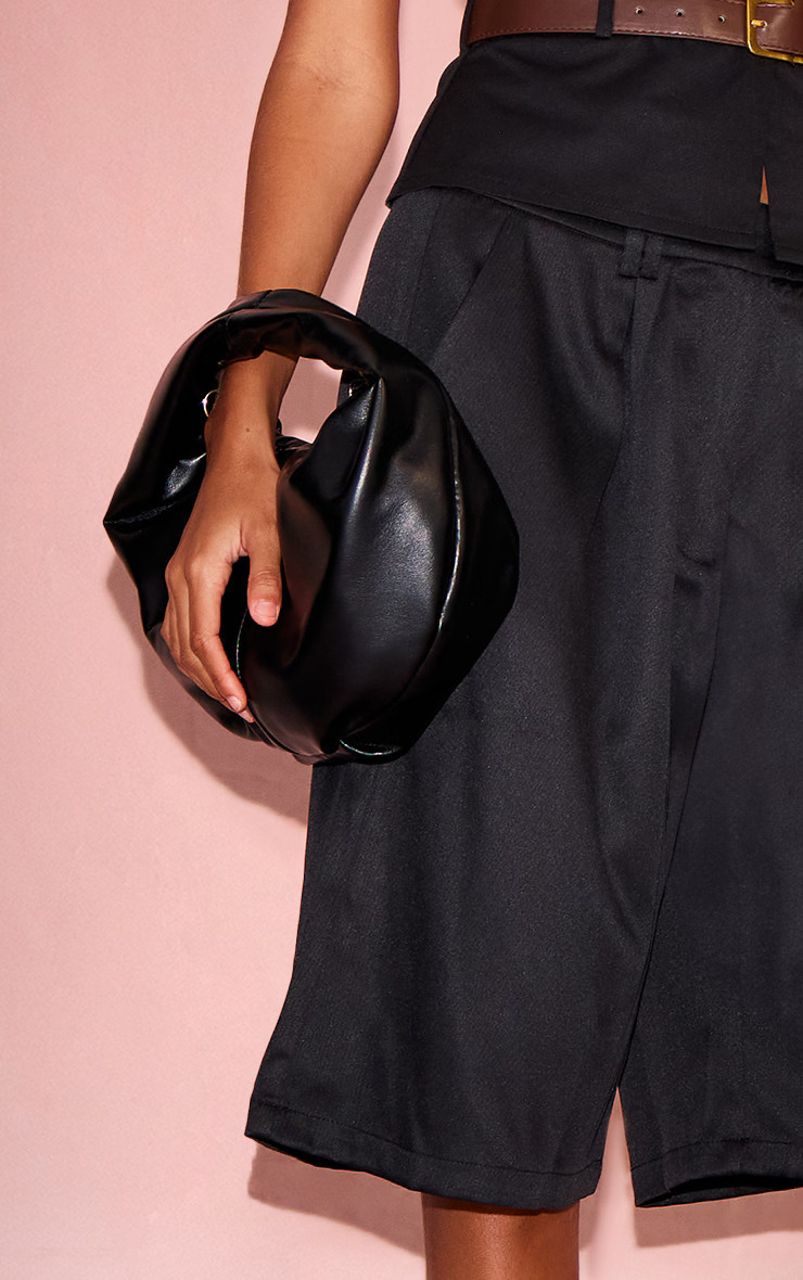 Black PU Round Mini Grab Bag | PrettyLittleThing US