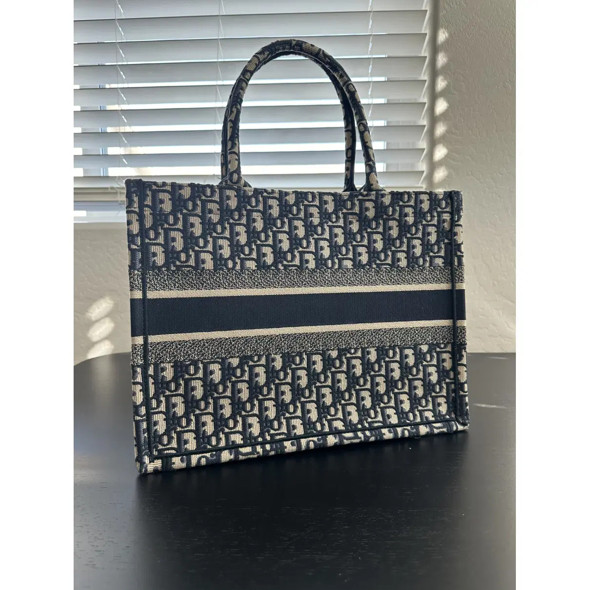 Book Tote cloth tote | Vestiaire Collective (Global)