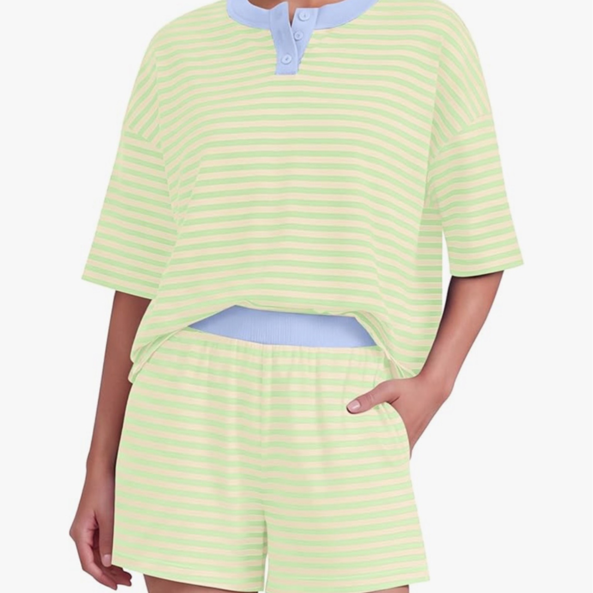 This neon color is everything

#LTKdayinmylife #LTKmomlife #LTKgrwm