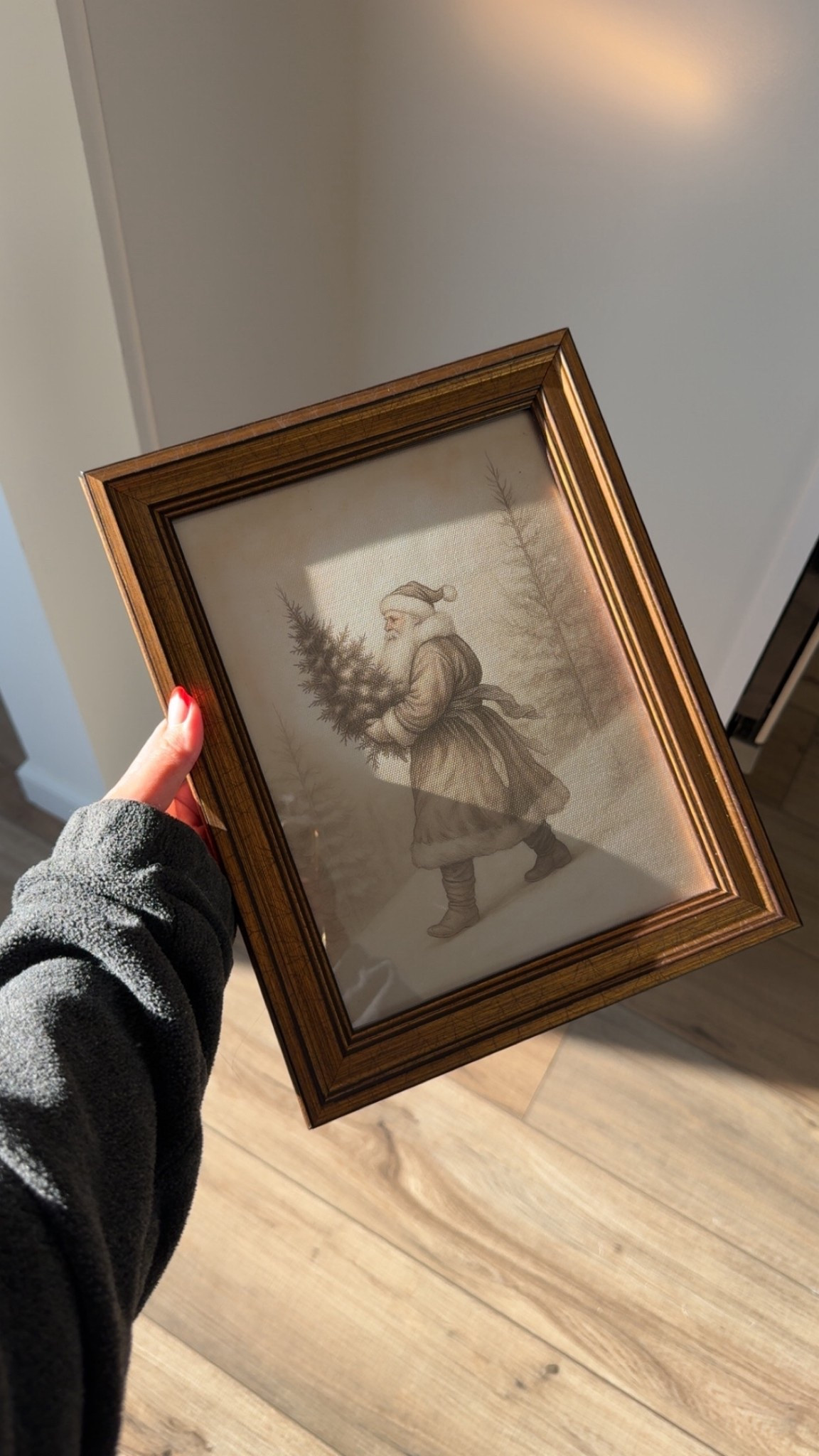 Vintage Santa in warm brown and beige tones 🎅🏽🤎 the perfect timeless holiday touch✨

#LTKHome #LTKSeasonal #LTKFindsUnder50