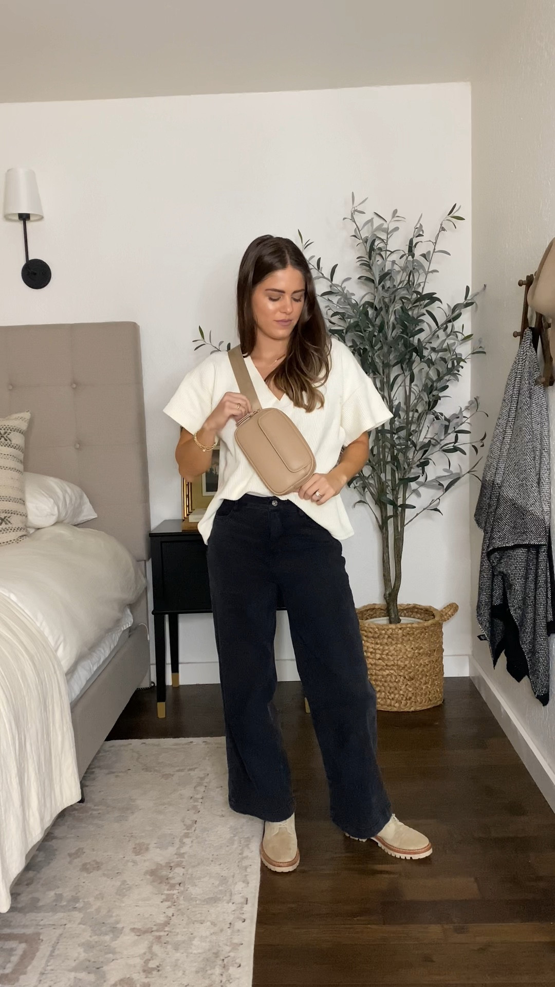 The perfect belt bag for everyday! Vegan leather with multiple pockets and gold details 

#LTKfindsunder100 #LTKstyletip #LTKitbag