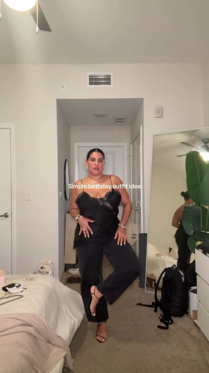 Simple but perfect to enjoy the night ✨

#birthdayoutfitideas #fashioncontentcreator #fashiontiktok #outfitinspo #creatorsearchinsights