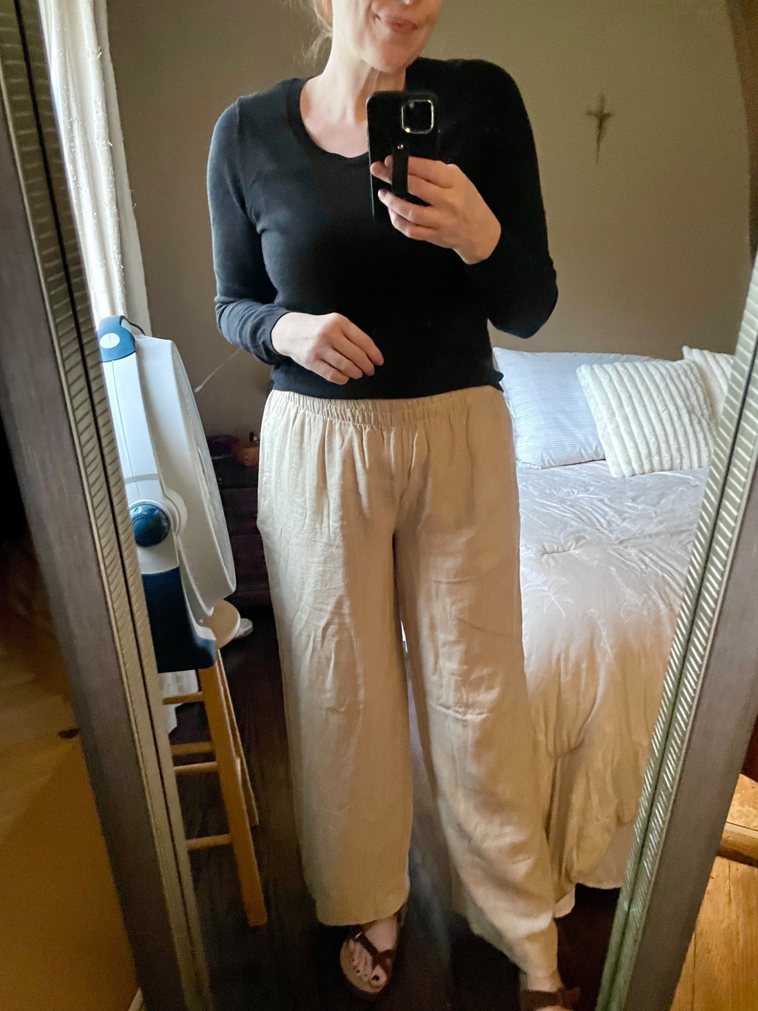 Old Navy sale

High-Waisted Linen-Blend Super Wide-Leg Pants $28

Fitted Scoop-Neck Cropped Jersey Sweater $11.99

#LTKSaleAlert #LTKTall #LTKOver40