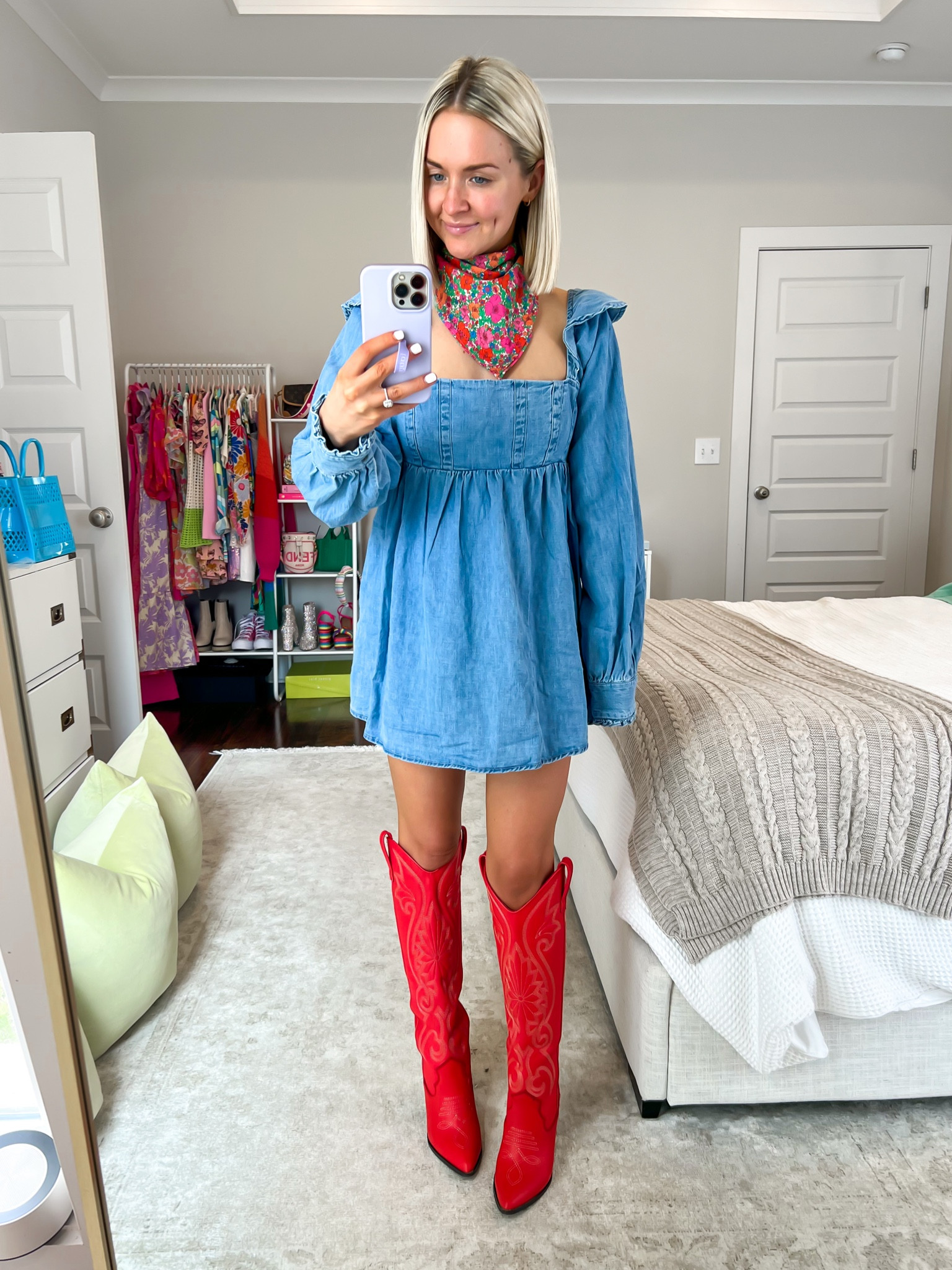 denim dress with neck scarf Who do @hm think they are dropping a denim dress like this?!  let me know  what you think!! Especially the neck scarf..  for ref Im a size 18  wearing an XL but think I shouldve gone for the L! 