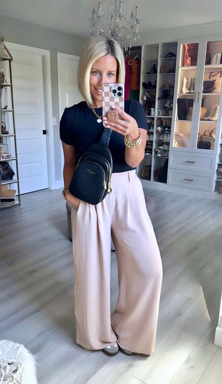 These trousers not only look great for work but casually too!!!!
Tee medium
Pants small
Shoes TTS

#LTKstyletip #LTKfindsunder50 #LTKfindsunder100