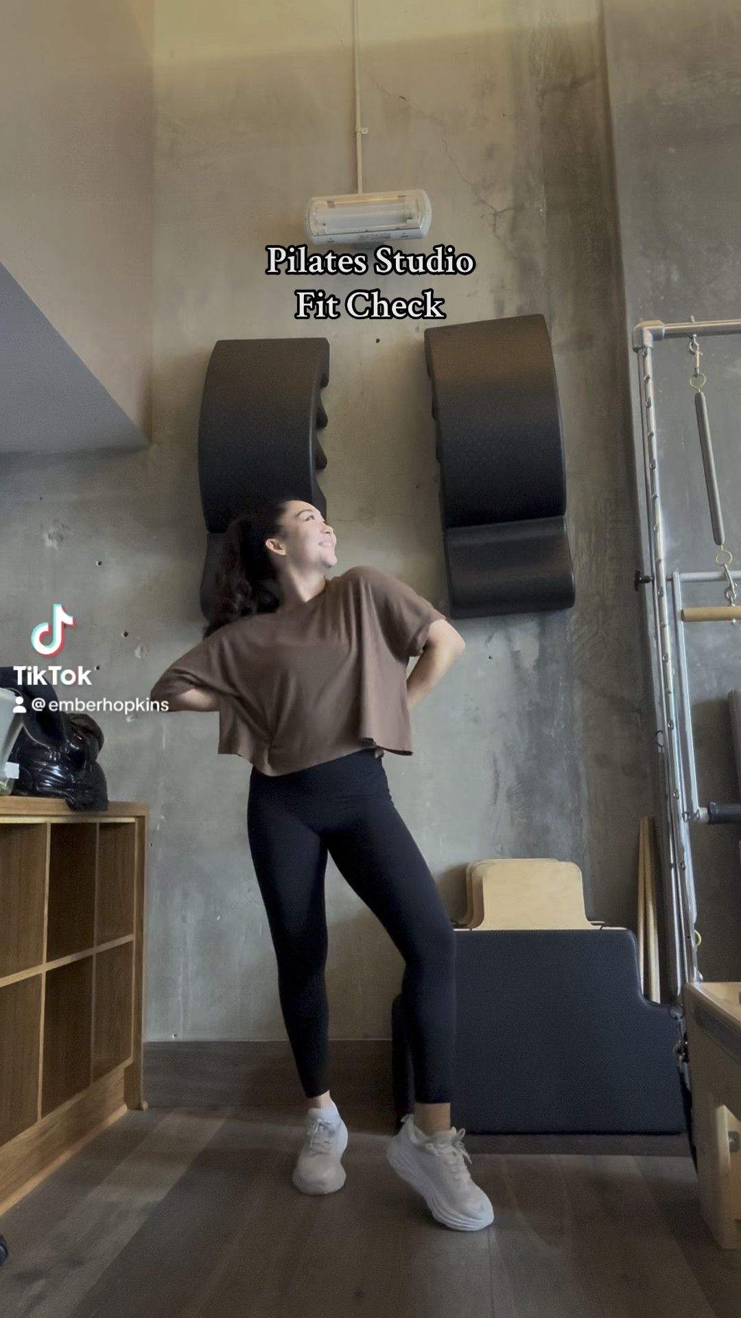 Pilates Outfit 🤸🏻🫶🏼

#LTKStyleTip #LTKActive #LTKVideo