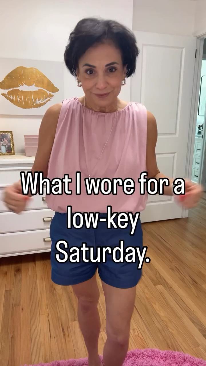 Saturday night setup: errands and pizza at my sister’s! If you know how much I love LOFT’s Riviera pants, then you know these Riviera short shorts are an absolute must. Styled them with this soft pink sleeveless top, a pendant necklace, and a simple woven tote. Easy, comfortable, and midlife approved!

#midlife #womenover40 #style #saturdayvibes 

@LOFT
@target