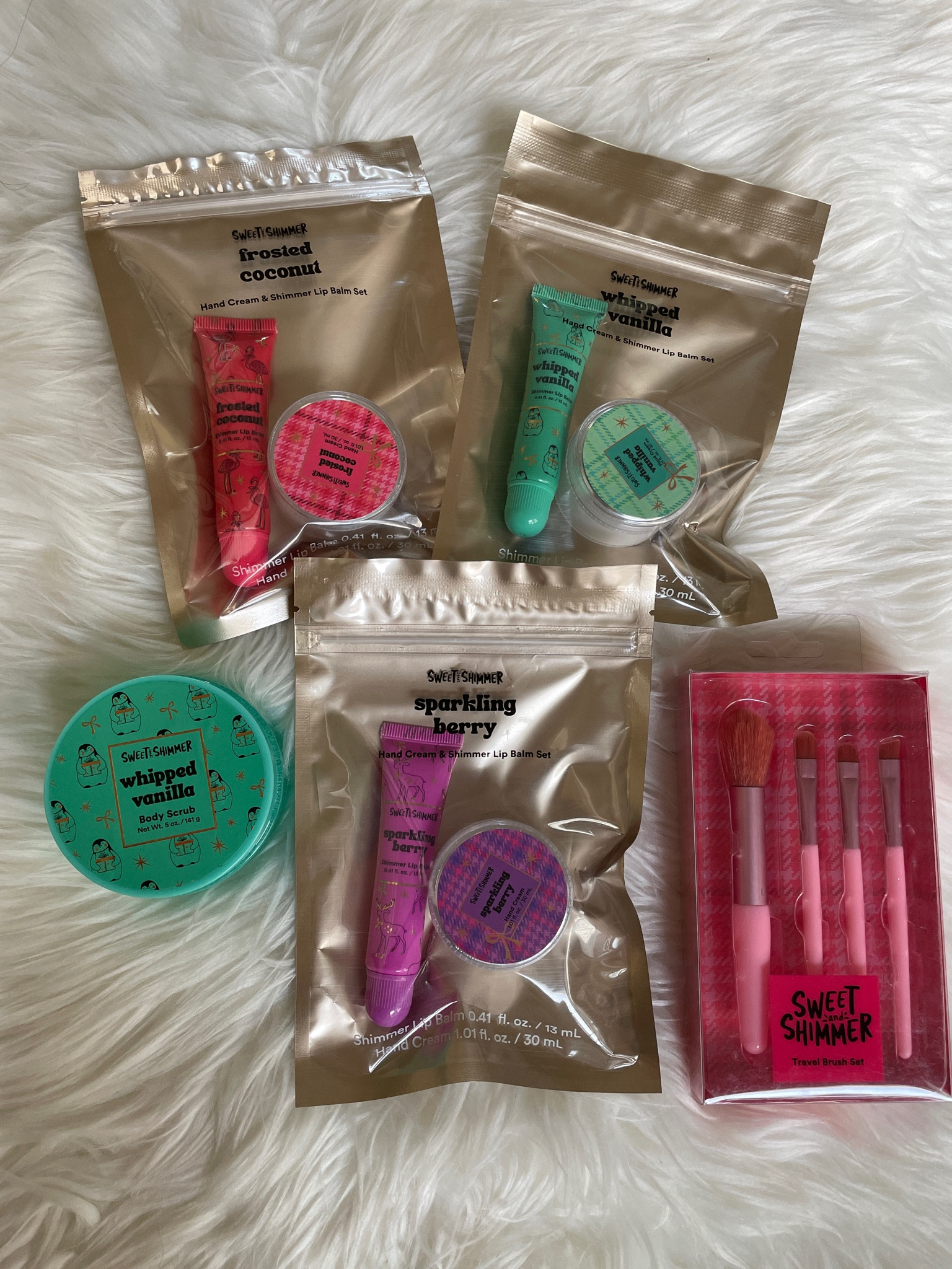 Ulta 5 for $5 (black friday deal) 



stocking stuffers, black friday deals, holiday shopping, gift guide, gifts for her, gifting, gift ideas, christmas shopping, beauty, beauty faves, travel makeup brush set, body scrub, 

#LTKHoliday #LTKBeauty #LTKGiftGuide