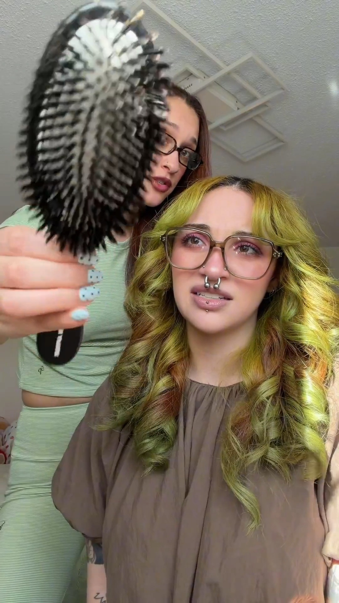 $100 HAIR BRUSH!?!?! Lowkey… I like it😎 #hair #hairdye #hairstyle

#LTKBeauty #LTKSeasonal