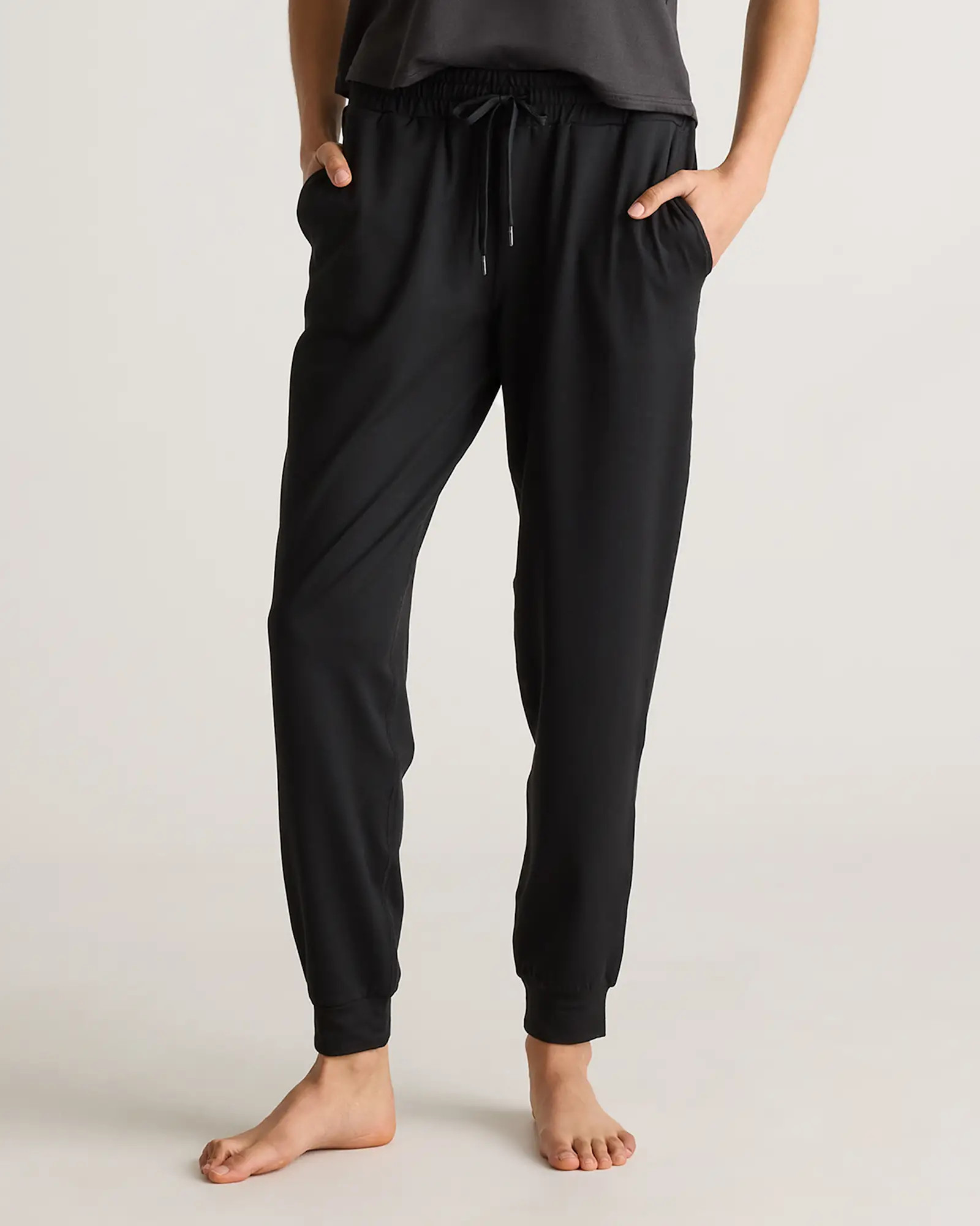 Flowknit Mid-Rise Jogger | Quince