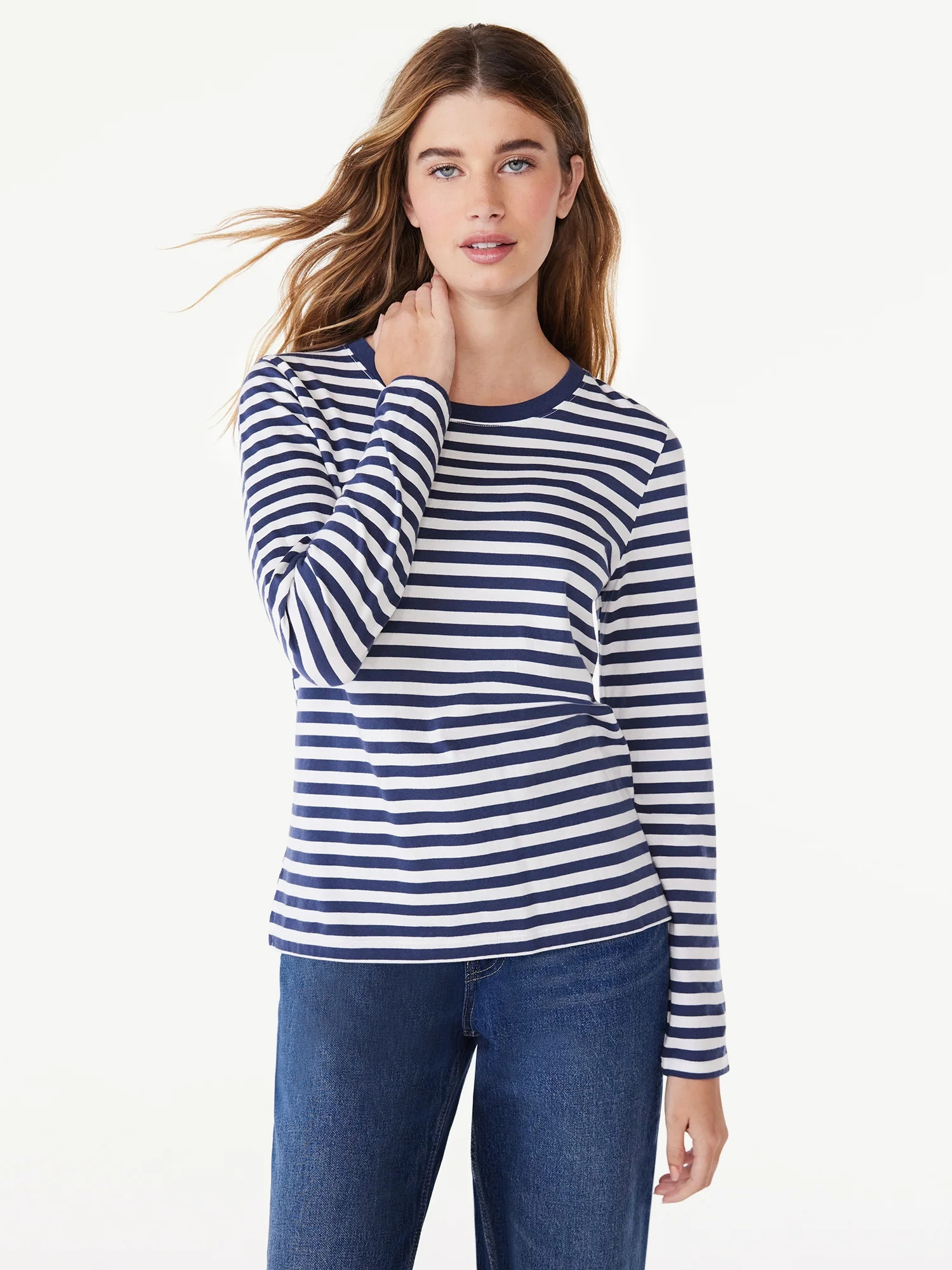 Free Assembly Women's Crewneck T-Shirt with Long Sleeves, Sizes XS-XXXL | Walmart (US)