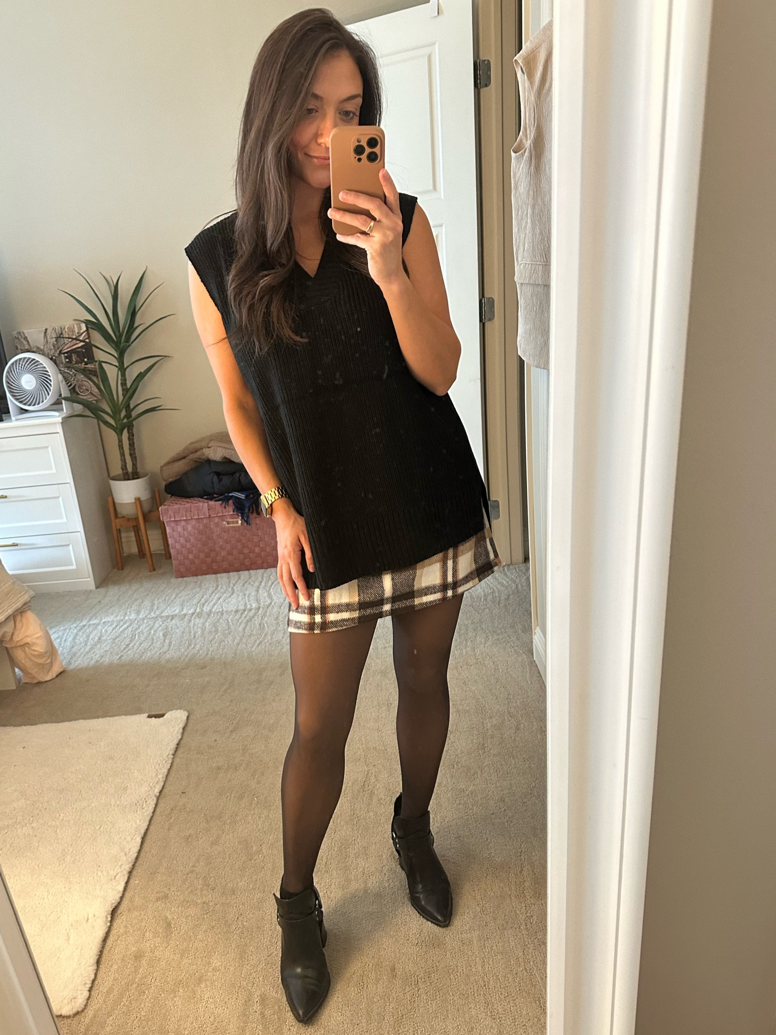 Fall look for work! Wearing size medium in all; boots are no longer on Forever 21 site but linking similar. Full look under $100

#LTKSaleAlert #LTKFindsUnder100 #LTKStyleTip