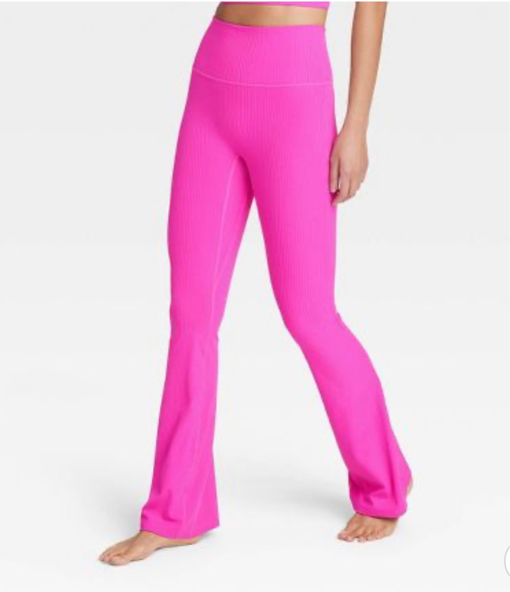 New ribbed flare leggings

Target style
Target fashion
Lululemon dupe
Aerie dupe
Flare leggings
Ribbed leggings
All in motion
Workout outfit


#LTKunder50 #LTKstyletip #LTKfit