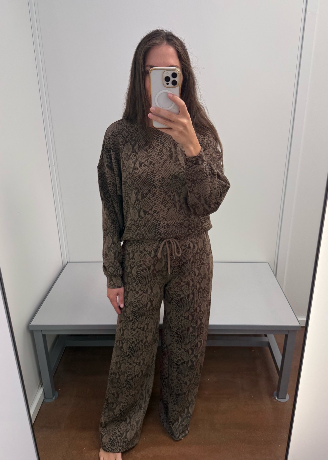 Cutest matching print set! So comfortable and the softest material!

#LTKgrwm #LTKselfcare #LTKTravel