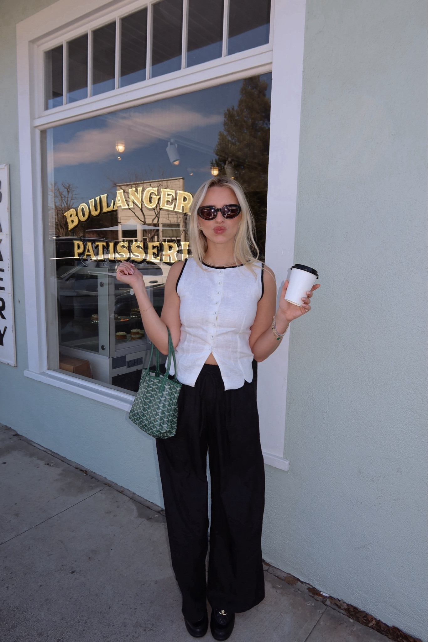 coffee run in Los olivos 💌🍷🌳 #wineweekend #losolivos #weekendtrip