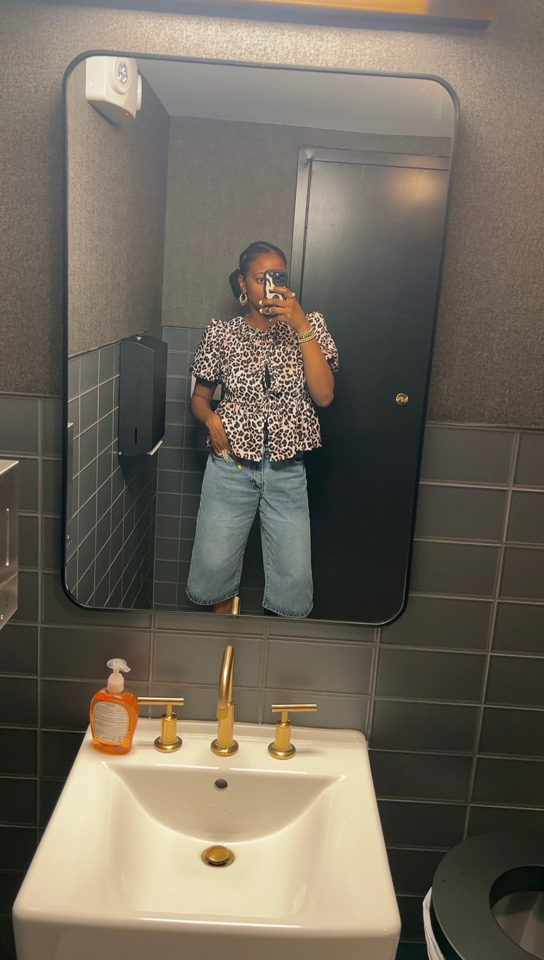 Summer outfit inspo #jorts #tallgirlfashion #maximalist

#LTKSeasonal #LTKFindsUnder50 #LTKStyleTip