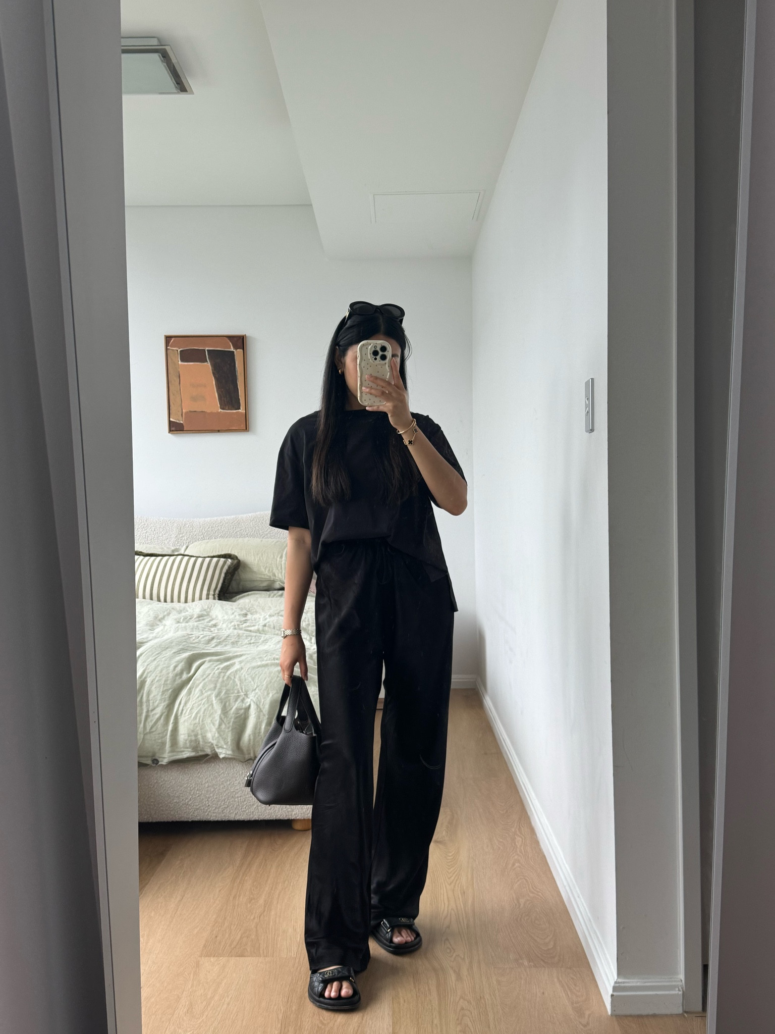 Pants - size 8 
T shirt - small 


#LTKsummer #LTKaustralia