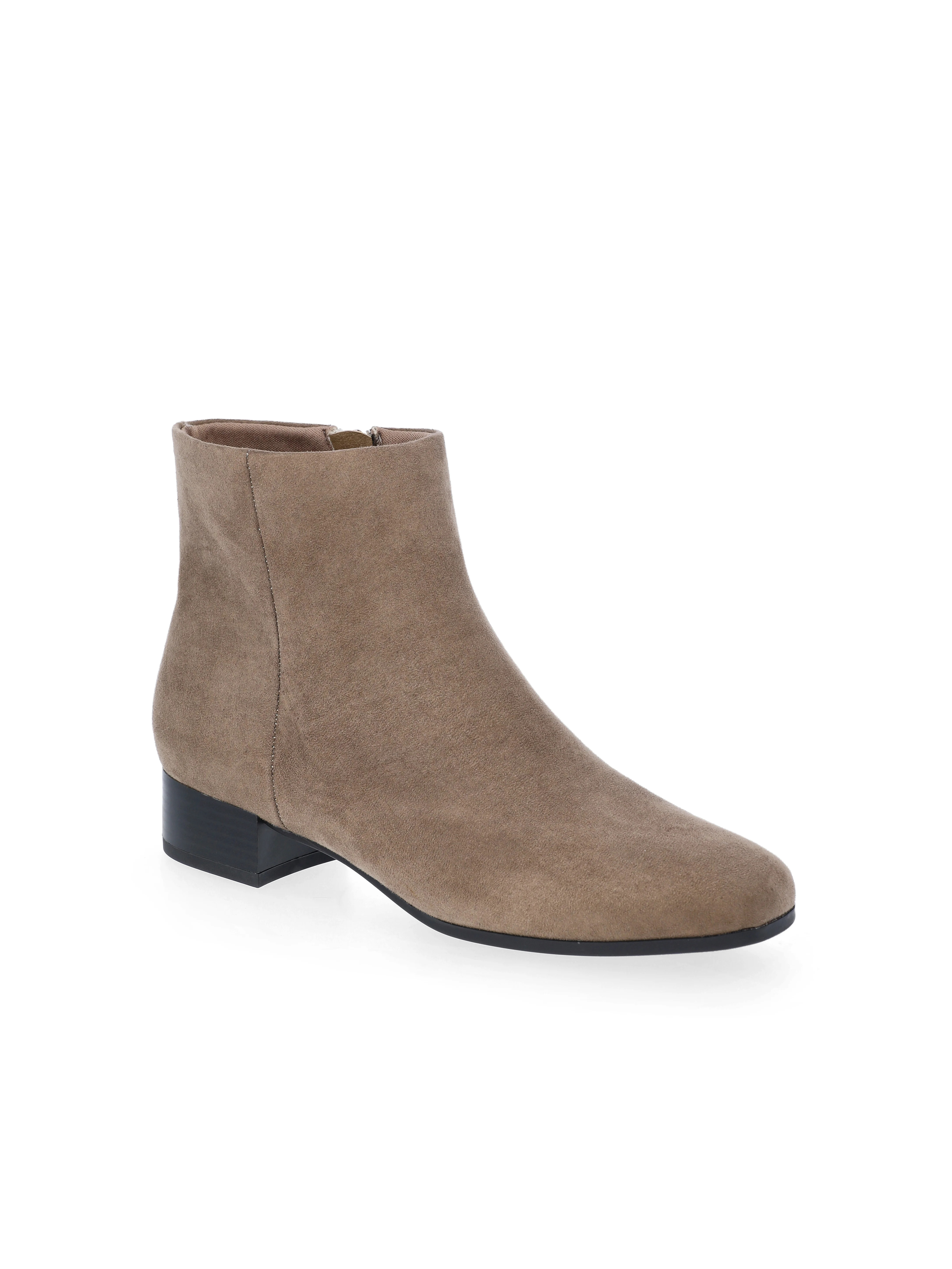 Time and Tru Women's Faux Suede Ankle Boots, Wide Width Available | Walmart (US)