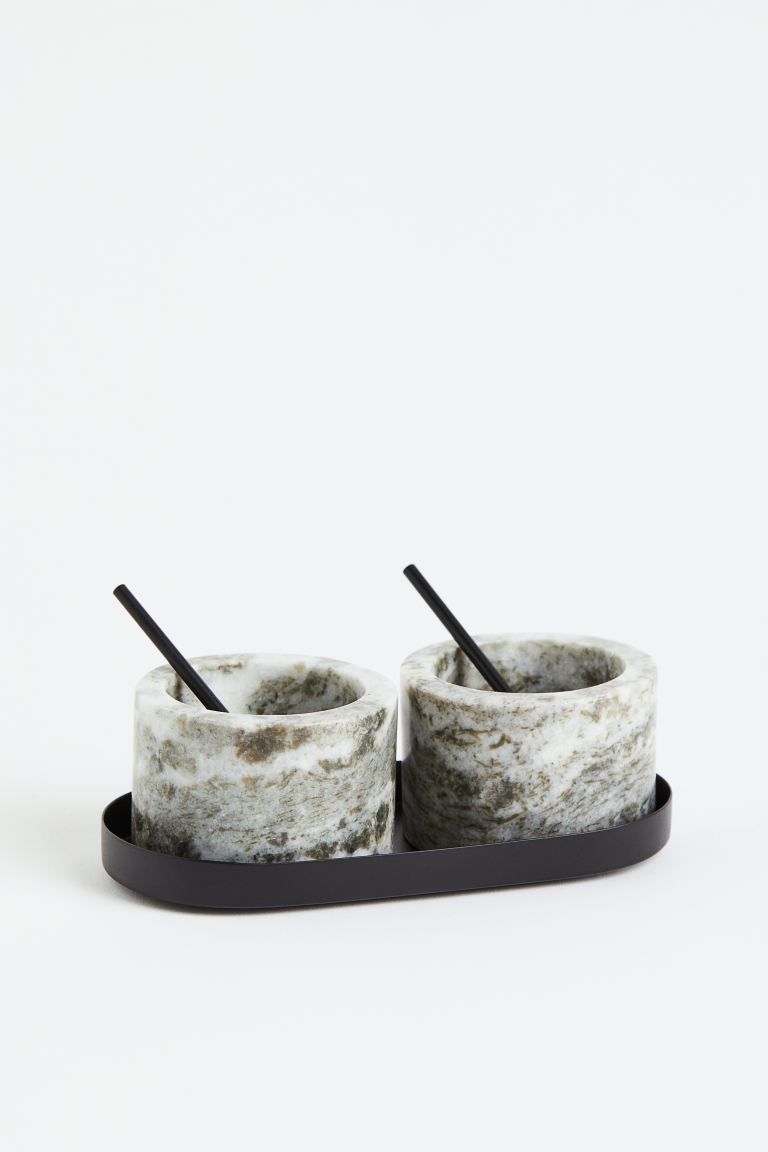 Marble Salt and Pepper Bowls | H&M (US + CA)