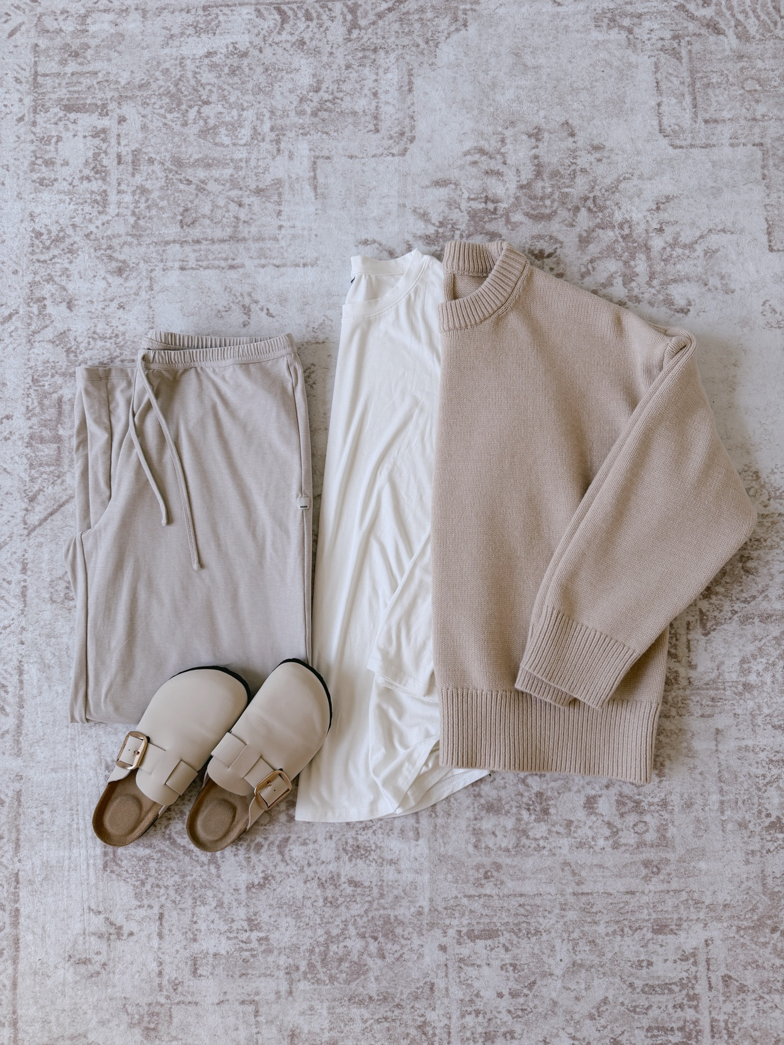 Love dressing up lounge pants with a chic cashmere blend sweater.. and of course i cannot resist a neutral fit 

 #LTKootd #LTKmomlife #LTKMidsize