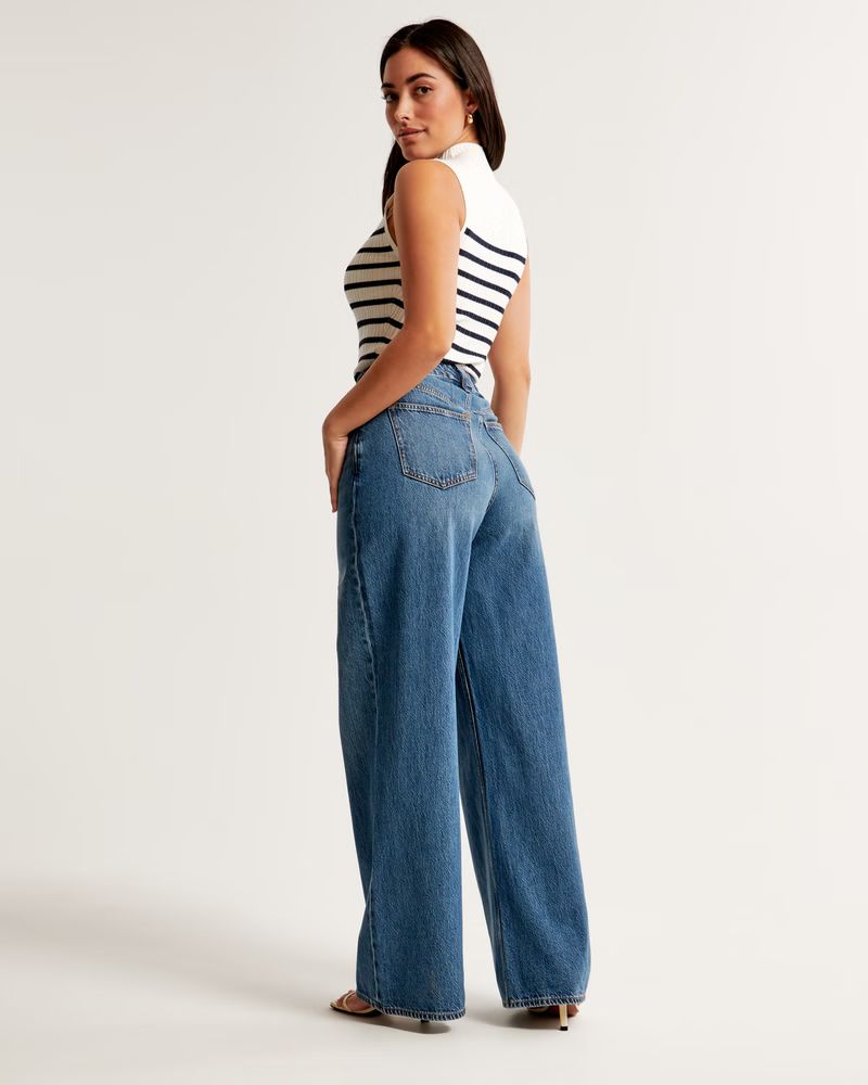 Women's Curve Love High Rise Wide Leg Jean | Women's Bottoms | Abercrombie.com | Abercrombie & Fitch (US)