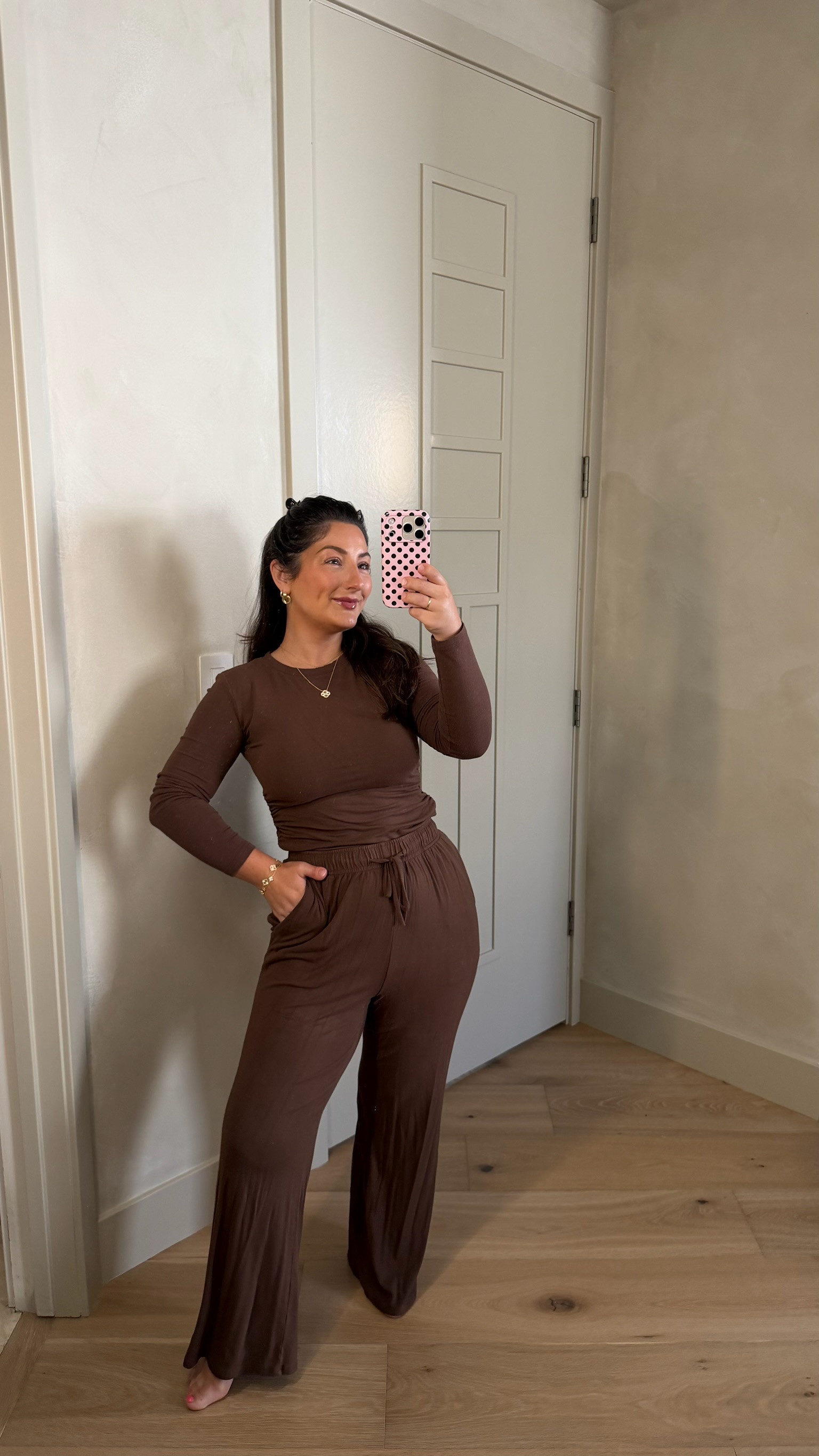 Petite friendly lounge set 
size small ￼

5'0" 140lbs 

#LTKPetite #LTKootd #LTKdayinmylife