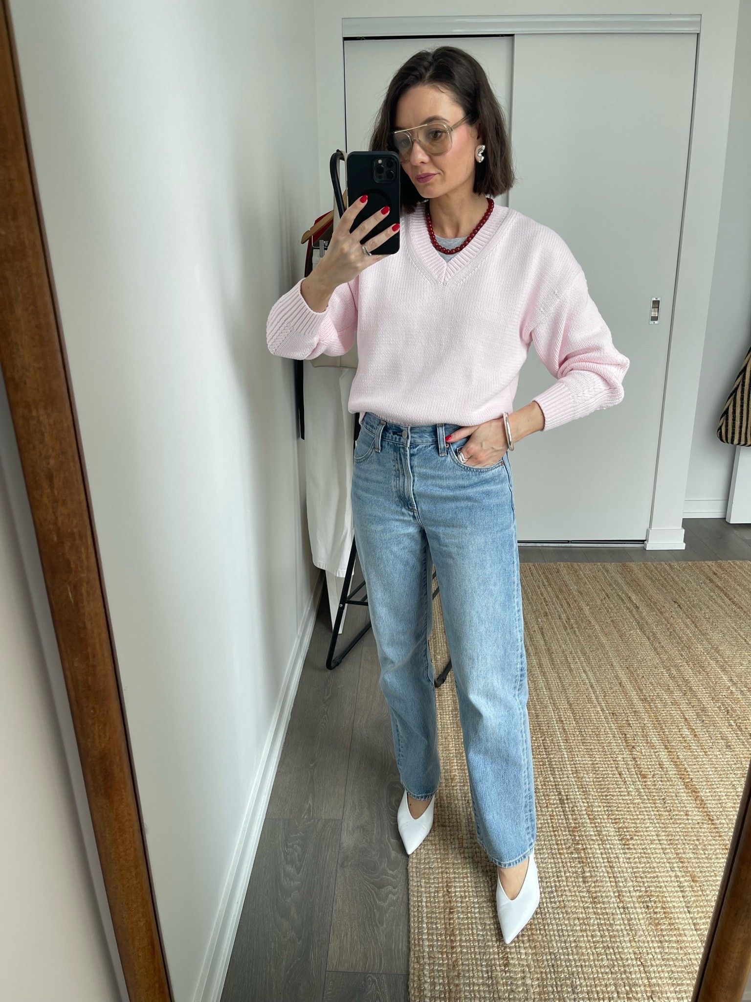 Loving this pop of pink! Wearing a size S

#LTKsummer #LTKcanada