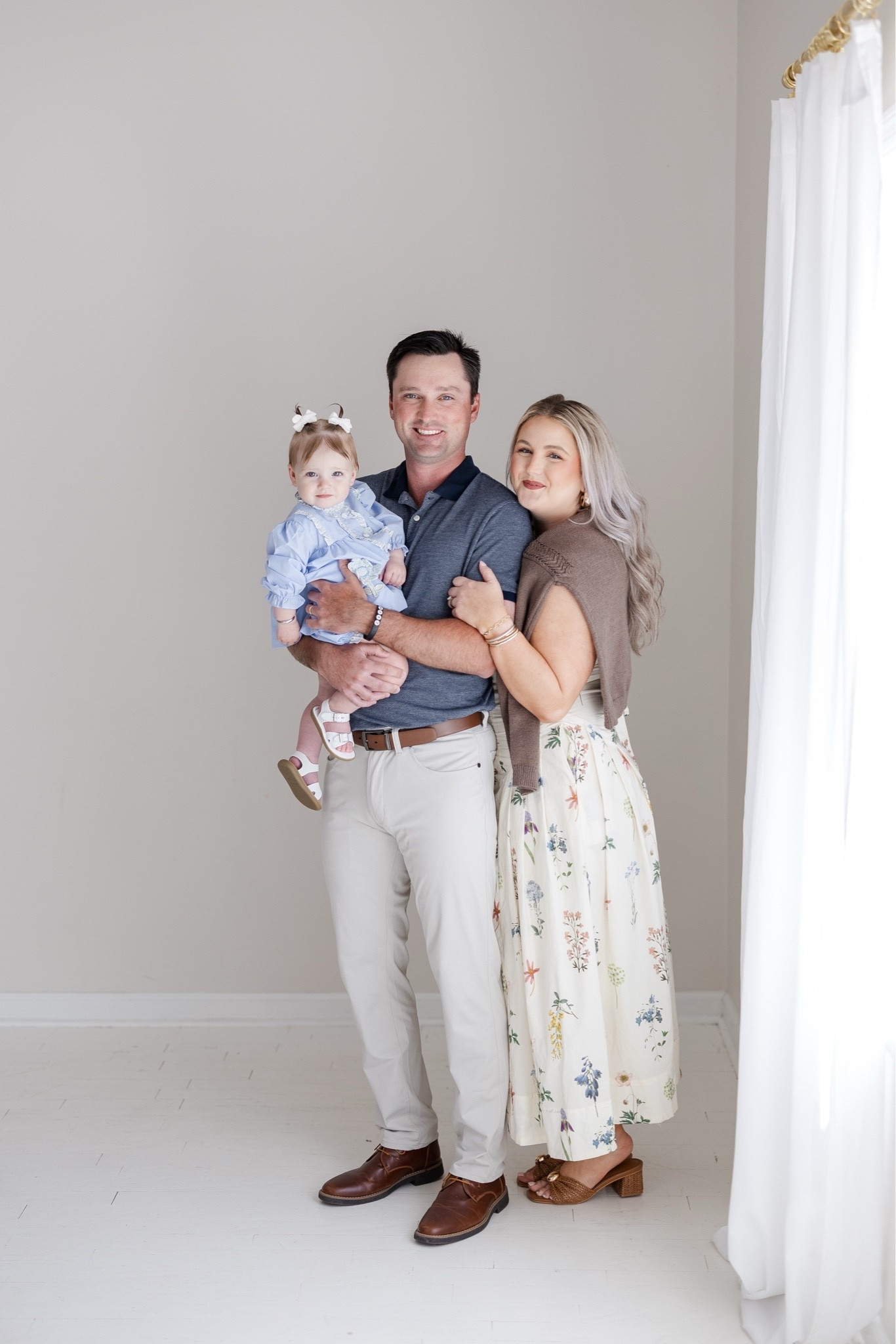 family photo outfit inspo
