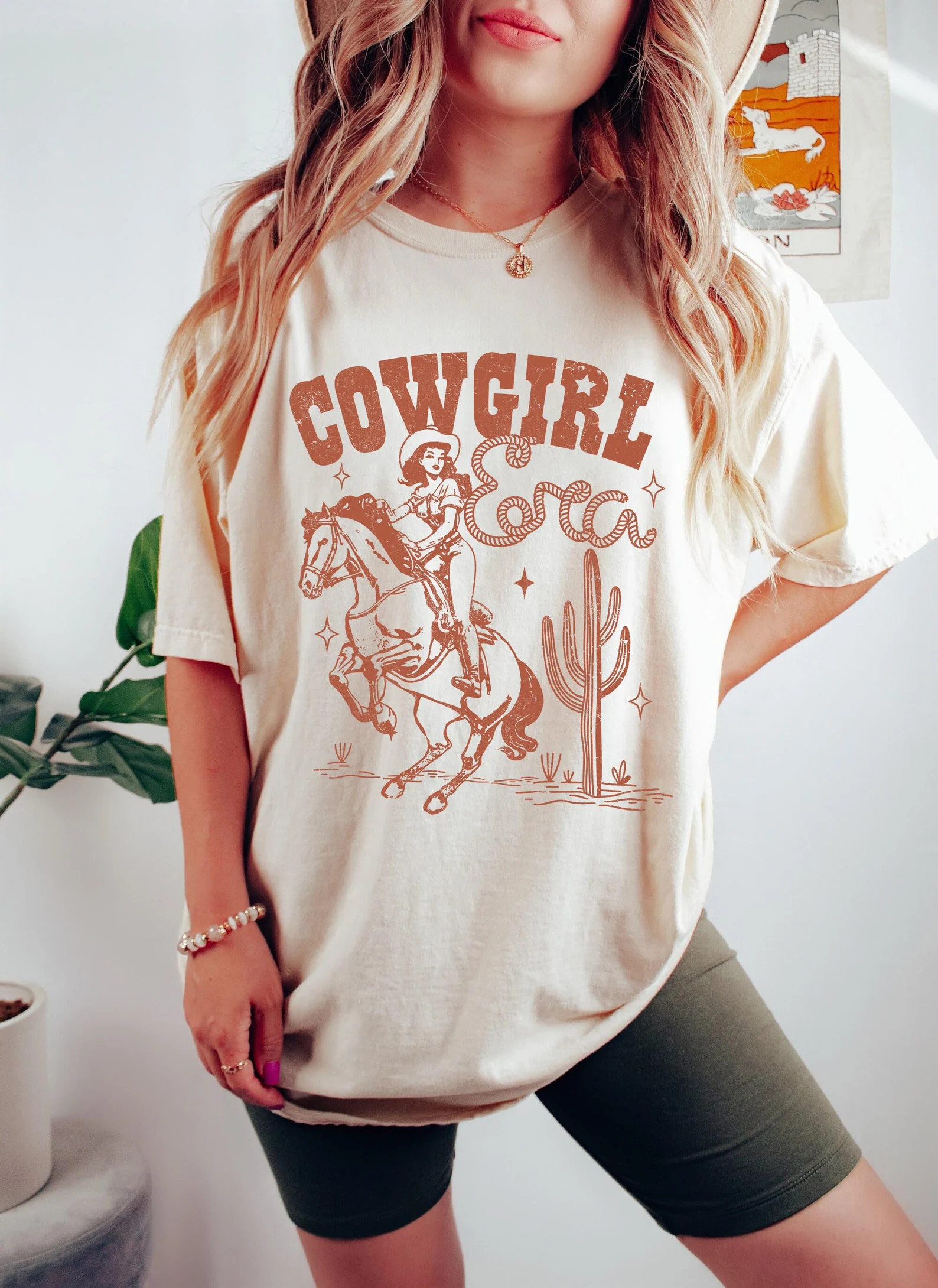 Vintage Cowgirl Era Shirt, Boho Retro Inspired Western Aesthetic Trendy Graphic Tee, in My Era Sh... | Etsy (US)