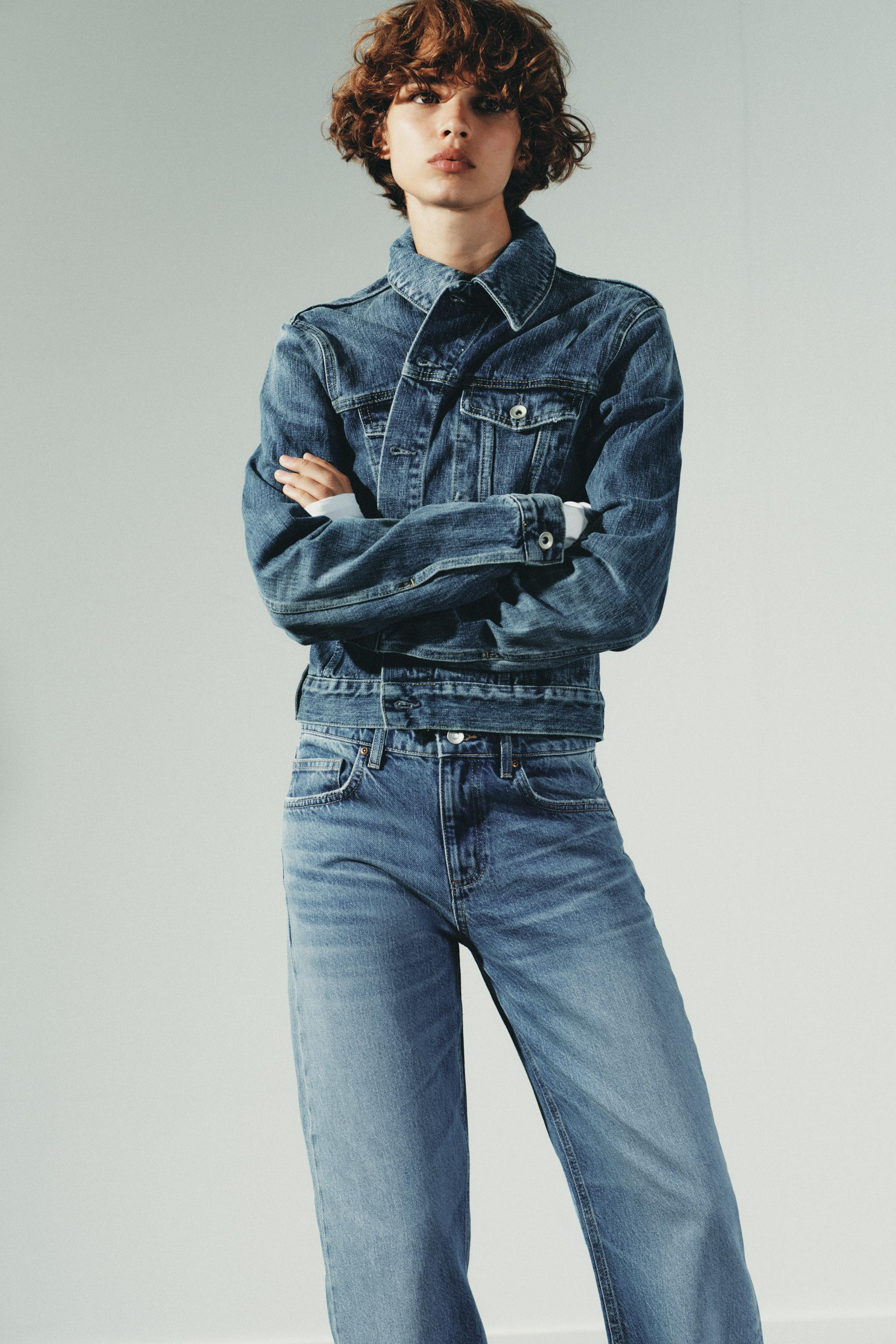 TRF MID-WAIST WIDE-LEG JEANS | Zara UK