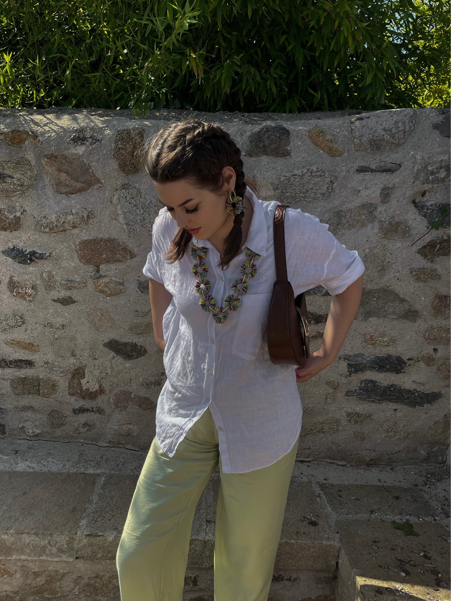 actually…
Blouse: Zara
Trousers: Zara
Jewelry: Zara
Bag: NastyGal
