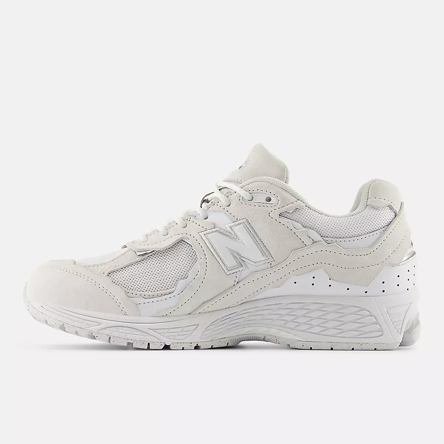 2002DX | New Balance Athletics, Inc.