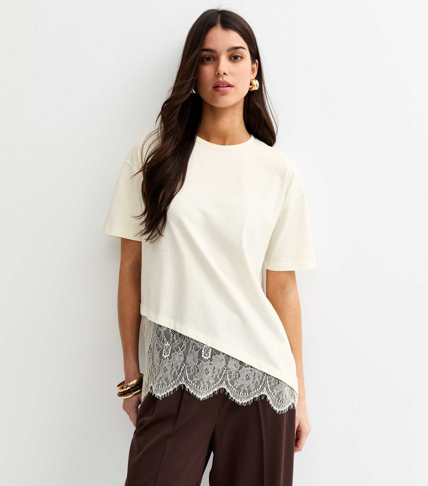 Off White Cotton Scalloped Lace T-Shirt | New Look | New Look (UK)