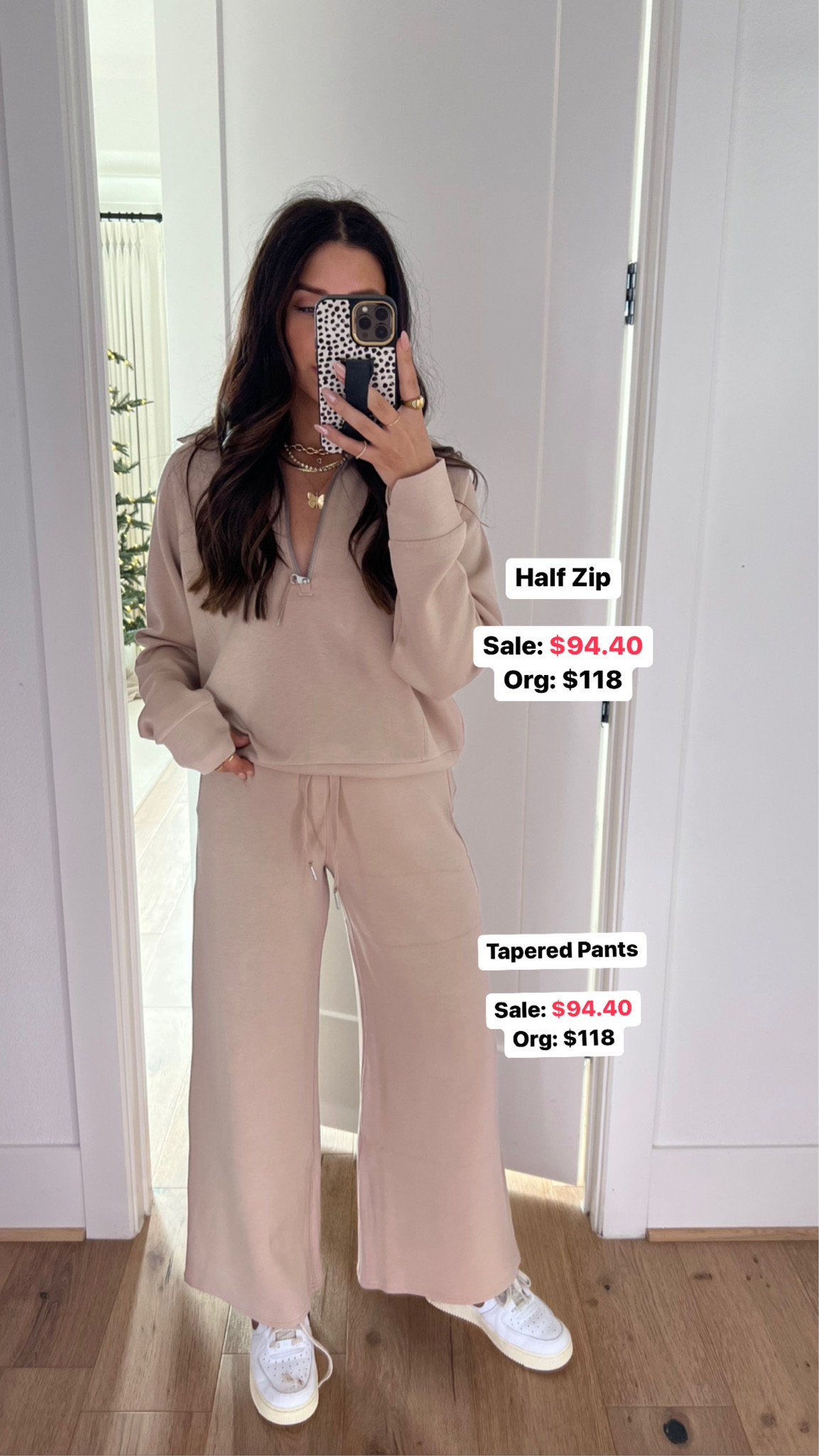 Top: m/l
Bottoms: m/l

Dressupbuttercup.com 

#dressupbuttercup 

#LTKstyletip #LTKGiftGuide #LTKsalealert