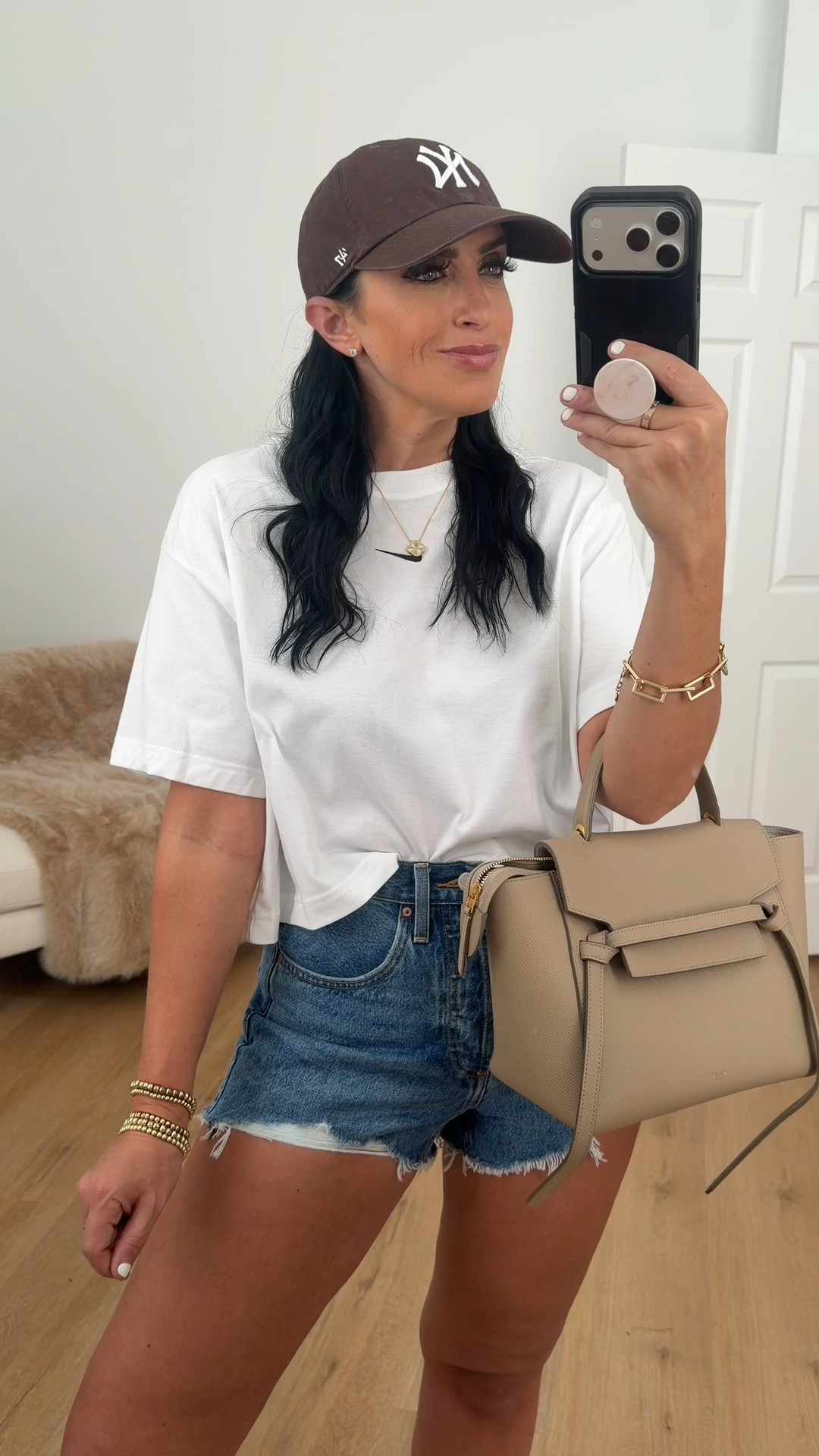 Women's Loose Short-Sleeve Cropped T-Shirt wearing size medium