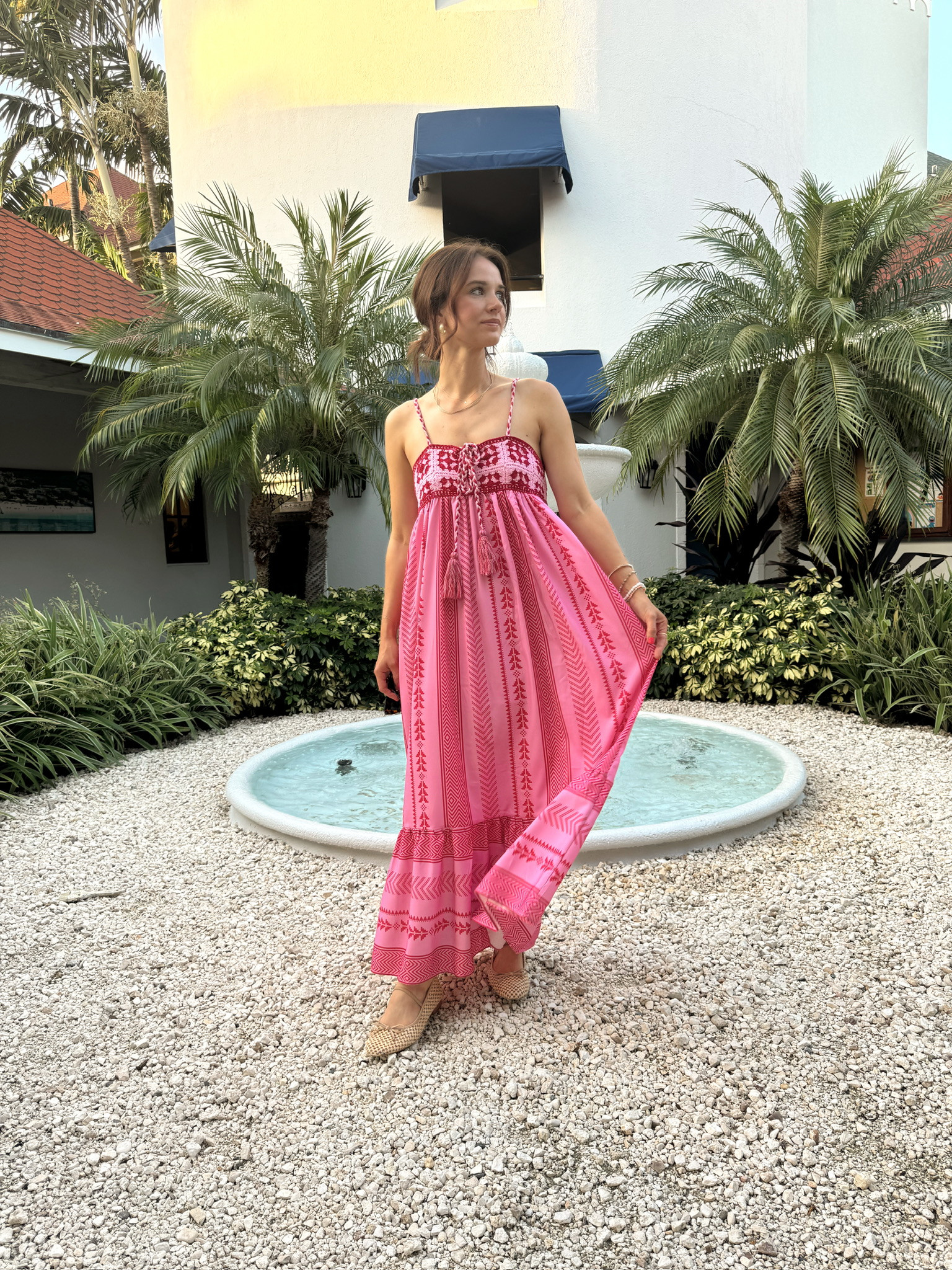 This boho maxi dress is my new favorite!

wearing a size small!

beach dress, boho style, sundress, summer fashion, boho dress, summer dress, flats, mesh flats, hallie ragan

#LTKgrwm #LTKootd #LTKSeasonal
