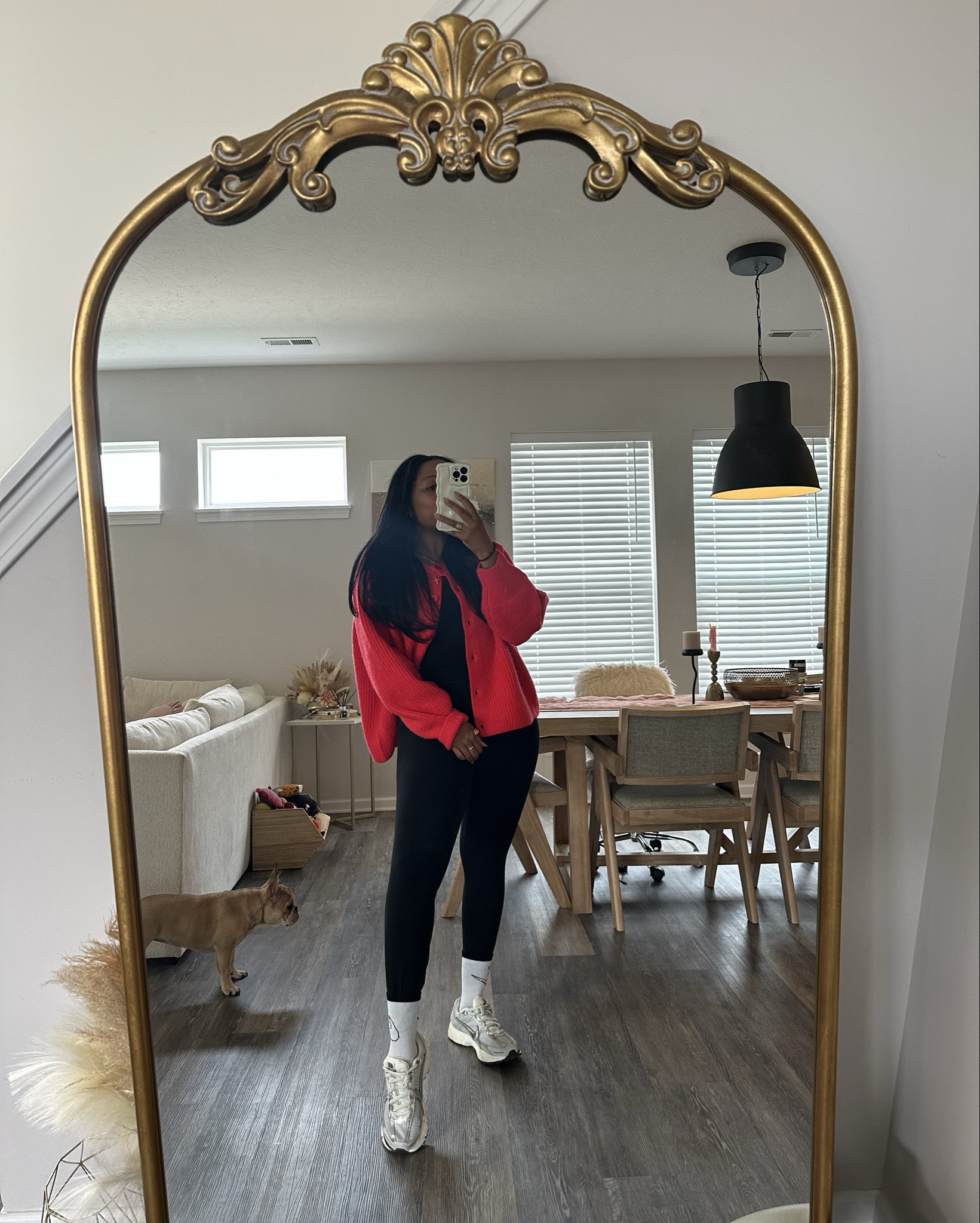 What I wore to the cafe 

@Nike US 

#LTKdayinmylife #LTKootd #LTKmorningroutine