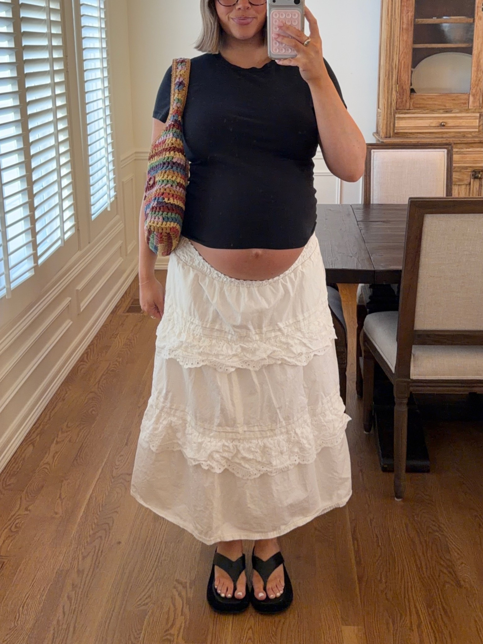 Skirt and shirt size large! Skirt has got a really stretchy waist but I love that it’s structured and thicker material really high quality. 

#flipflop #bresheppard #maxiskirt #pregbancy #pregnantstyle 
#ltkootd #ltkbump