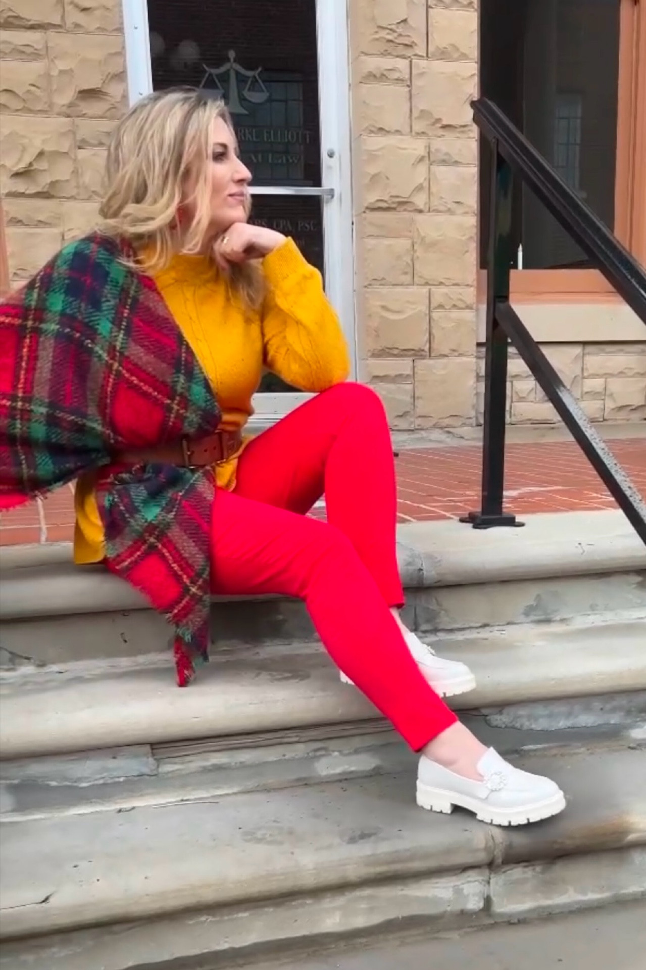 Christmas plaid
Christmas outfit
Red pants 

#LTKHoliday #LTKFindsUnder50 #LTKSaleAlert