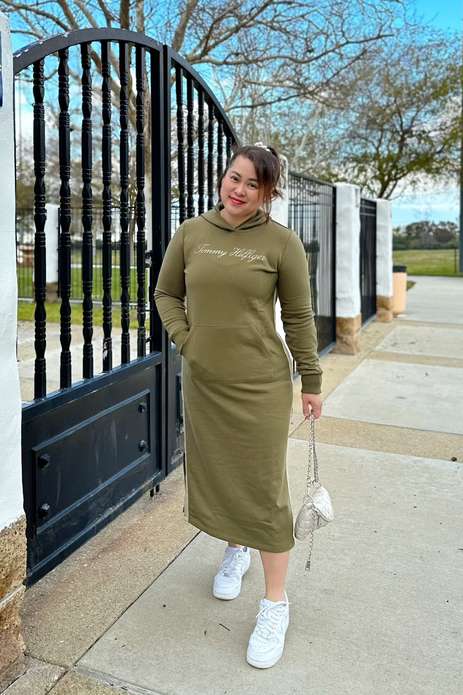 Olive 🫒 Green Midi Dress , super comfy and stylish !

#LTKunder50 #LTKGiftGuide #LTKFind