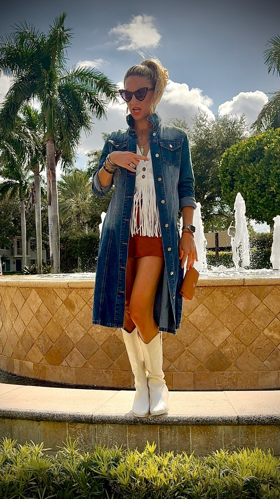 🤎 Fall cowgirl vibes—tassels, suede, boots & a classic Jean coat! !

#LTKSeasonal #LTKOver40