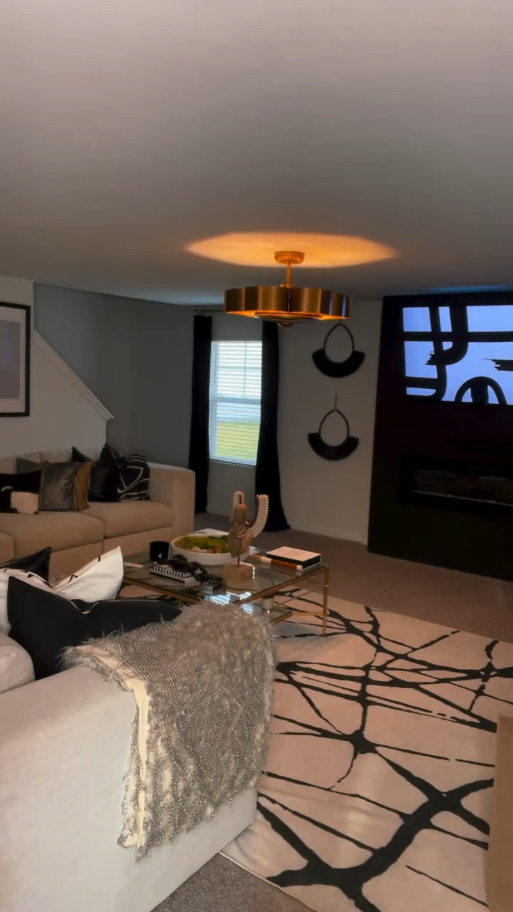 I heard yall like to see the before and after of these remodels and renovations! 

Here you go!