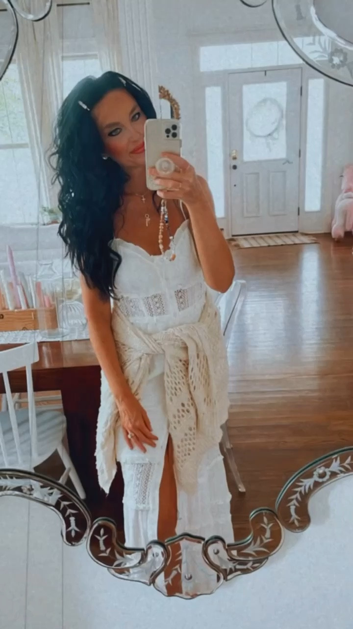 This dress 🤍 I bought it for our beach trip but had to wear it sooner AND love. There are a few sizes left and a black option too. 
H&M maxi white dress 

#LTKFindsUnder50 #LTKTravel #LTKBeauty