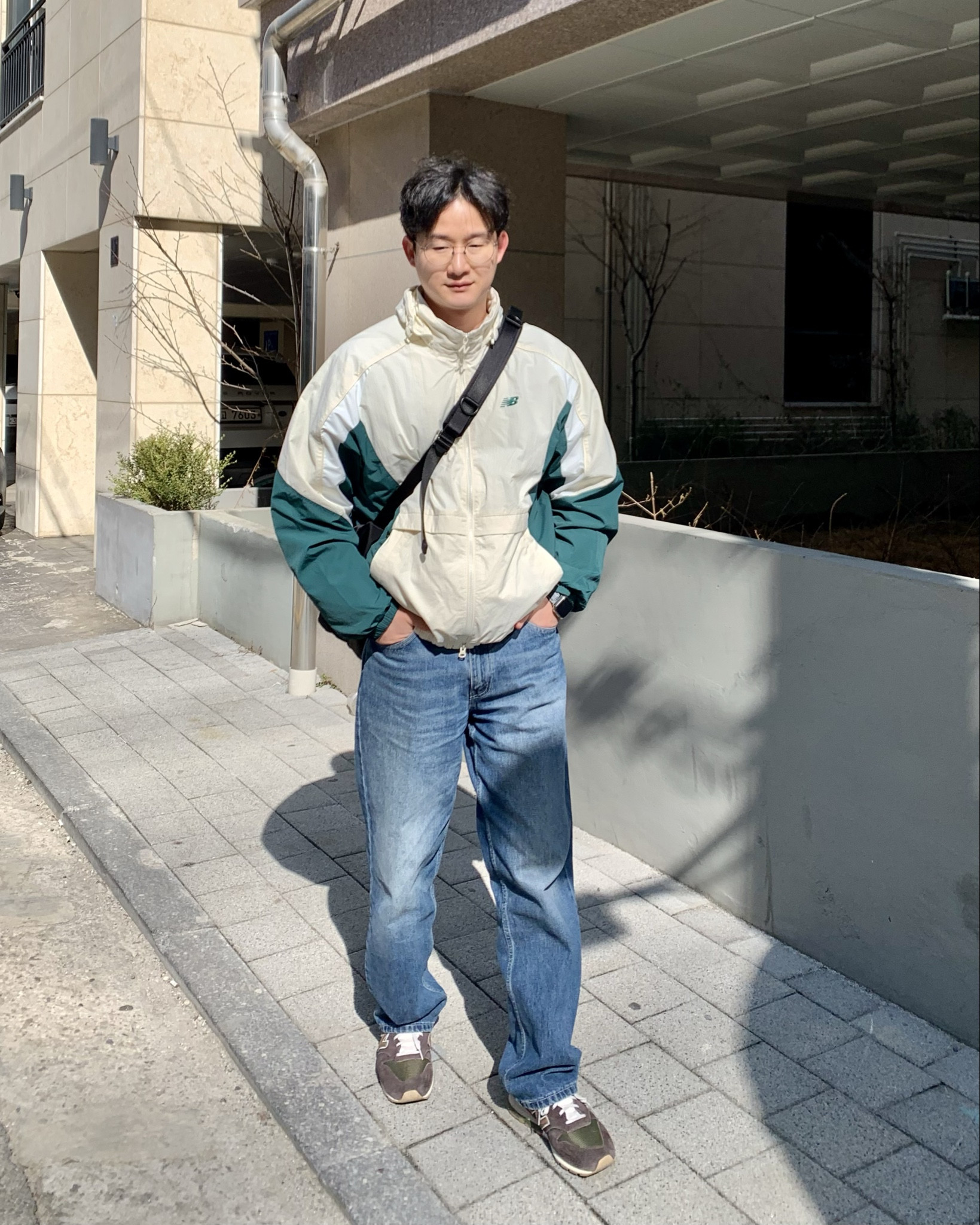 Newbalance UNI Flying Warm up Jacket

세미오버핏으로 나온 제품이라 평소 사이즈로 선택해서 입는걸 추천합니다
컬러감도 너무 예쁘고 나일론 원단이라 가볍게 입기 좋앙ㅛ

#LTKtravel #LTKActive #LTKAsia