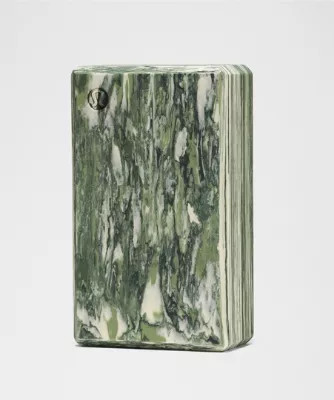 Lift and Lengthen Yoga Block | lululemon UK
