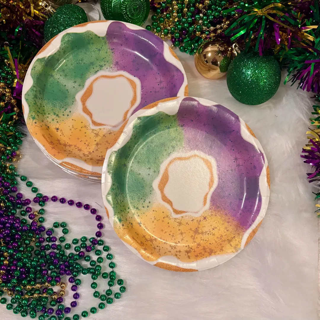 King Cake Paper Plates, Mardi Gras Pack, New Orleans Party Decor - Etsy | Etsy (US)