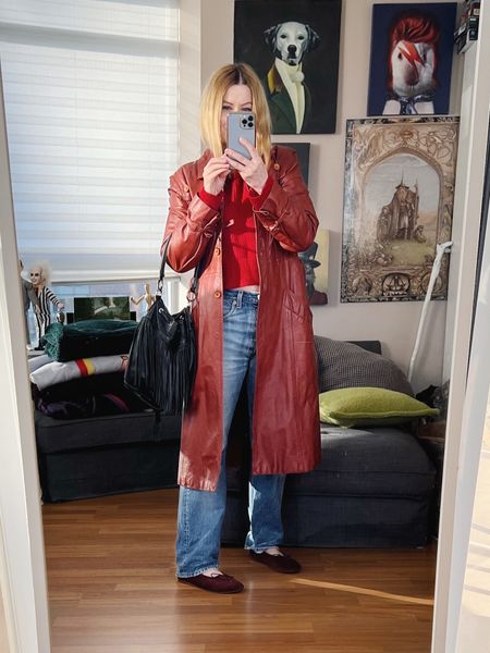 Jeans, leather trench, and fringe bucket bag are all vintage.
•
springlook  #torontostylist #StyleOver40 #springtrends #secondhandFind #fashionstylist #70svibe #vintagefinds #slowfashion #FashionOver40  #MumStyle #genX #genXStyle #shopSecondhand #genXInfluencer #genXblogger #secondhandDesigner #Over40Style #40PlusStyle #Stylish40


#LTKover40 #LTKstyletip #LTKfindsunder100