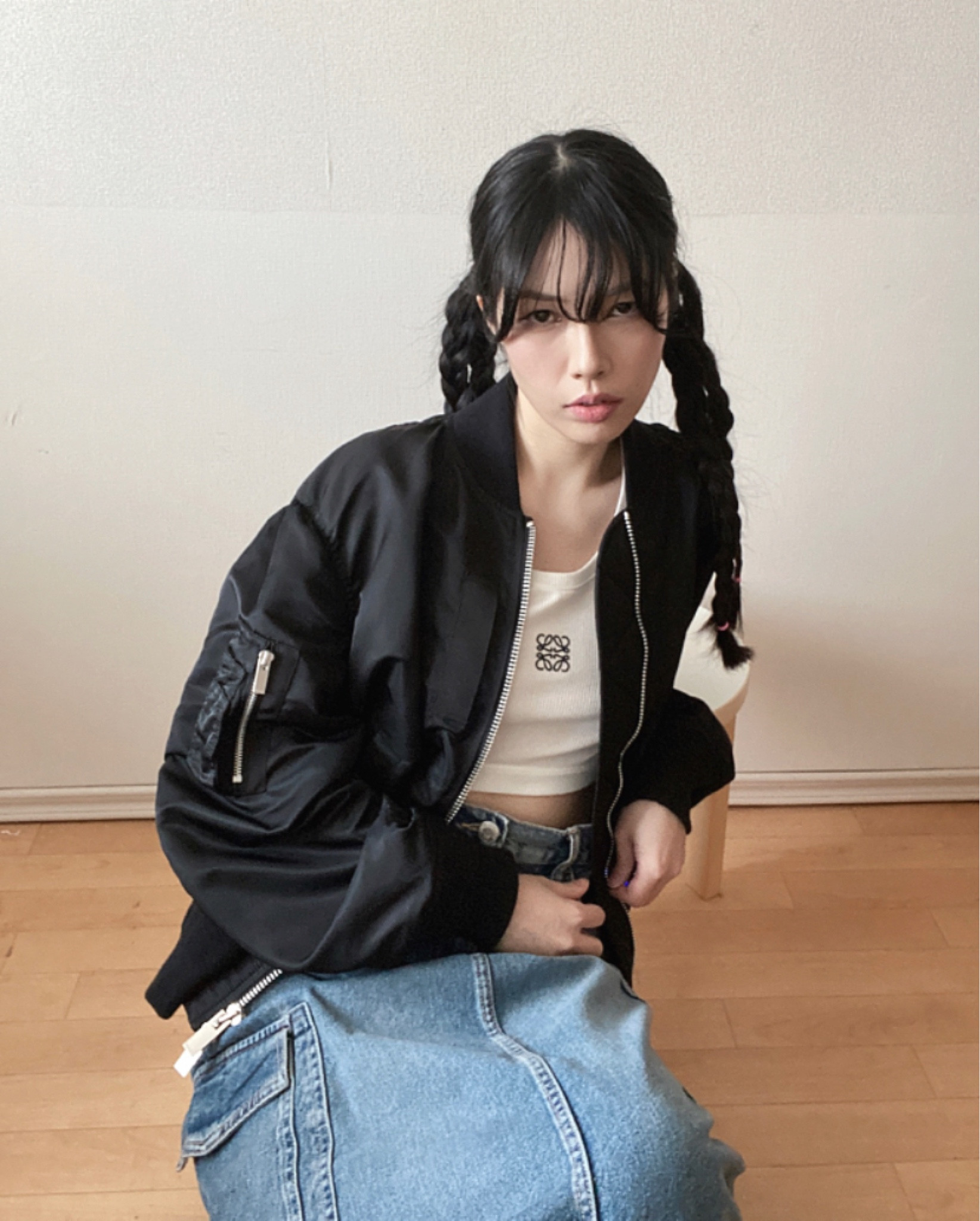 3월의 쇼핑, 사카이 봄버와 로에베 크롭탑 @mytheresa.com 

#sacai #sacaijacket #loewe #loewetank #alaiabags #alaia #alaiaheartbag #fashioninspo #fashioninspiration #styleinspo #minimalfashion #koreanfashion #ootd #ootdfashion #사카이 #사카이봄버 #사카이자켓 #로에베 #로에베나시 #오오티디 #알라이아 #알라이아하트백 #알라이아가방 #봄코디 #ロエベ ##ロエベタンクトップ #韓国ファッション #韓国コーデ 

#LTKstyletip #LTKSeasonal #LTKFind