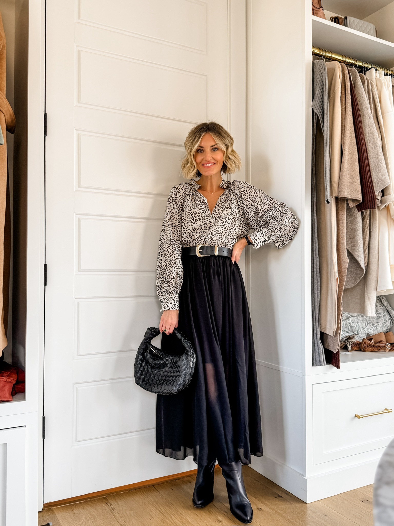 This is such a great look that can take you from day to night! Wearing XS/S



Loverly grey, winter outfit, skirt, boots

#LTKStyleTip #LTKSeasonal